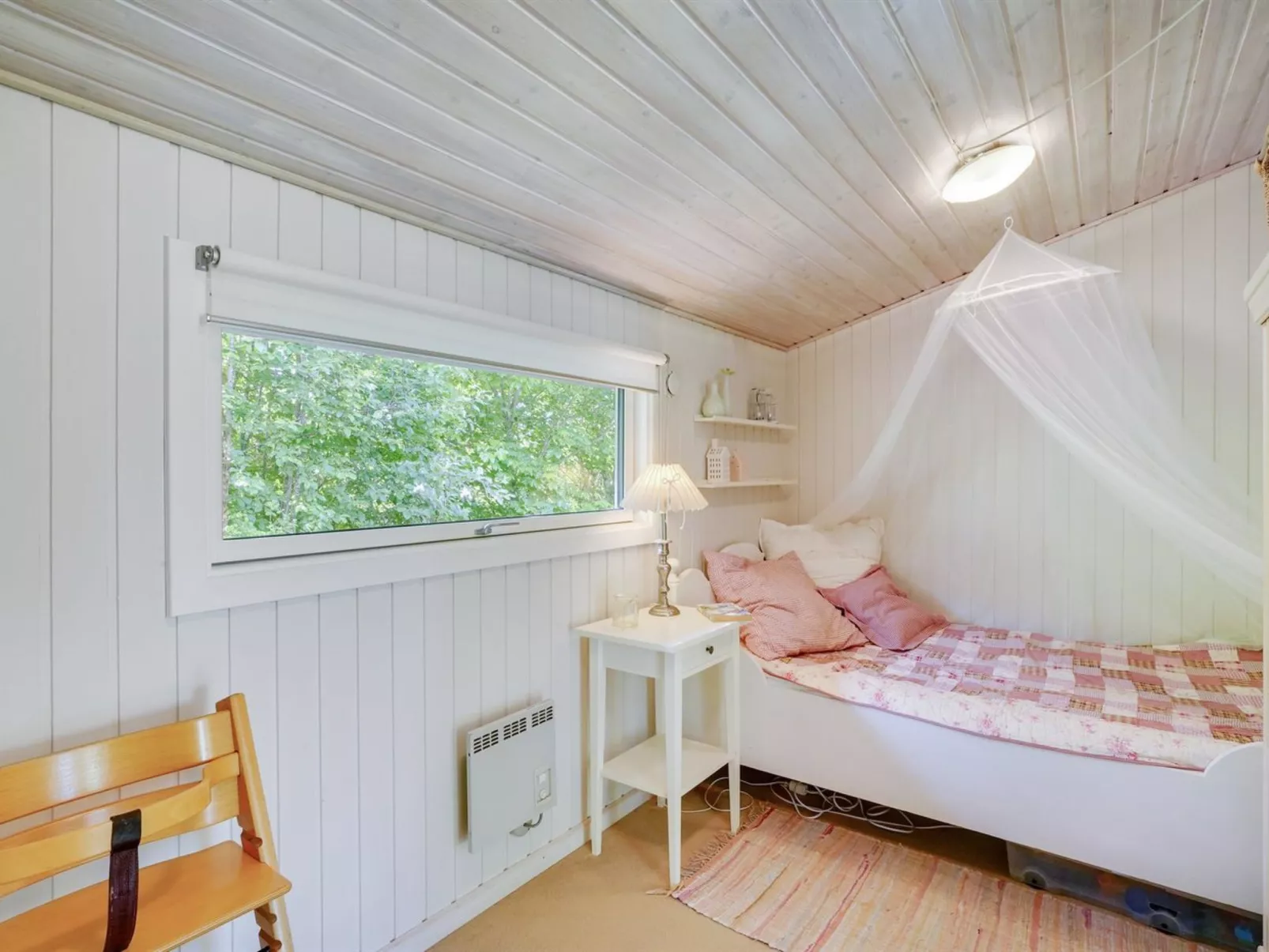 "Angantir" - 700m to the fjord-Dedans