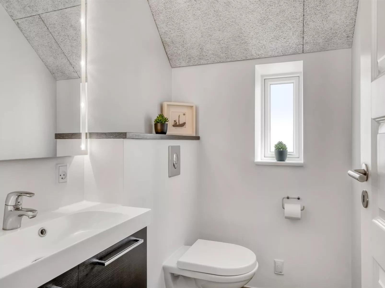 "Elisa" - 1.2km from the sea-Inside