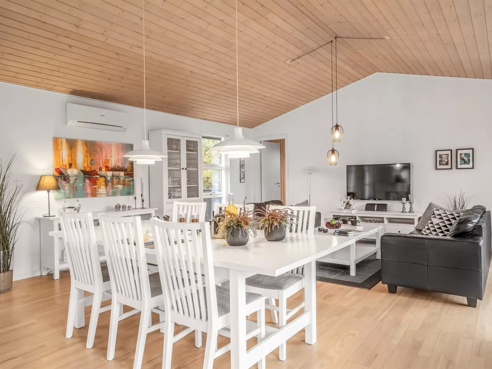 "Thure" - 1km from the sea-Inside