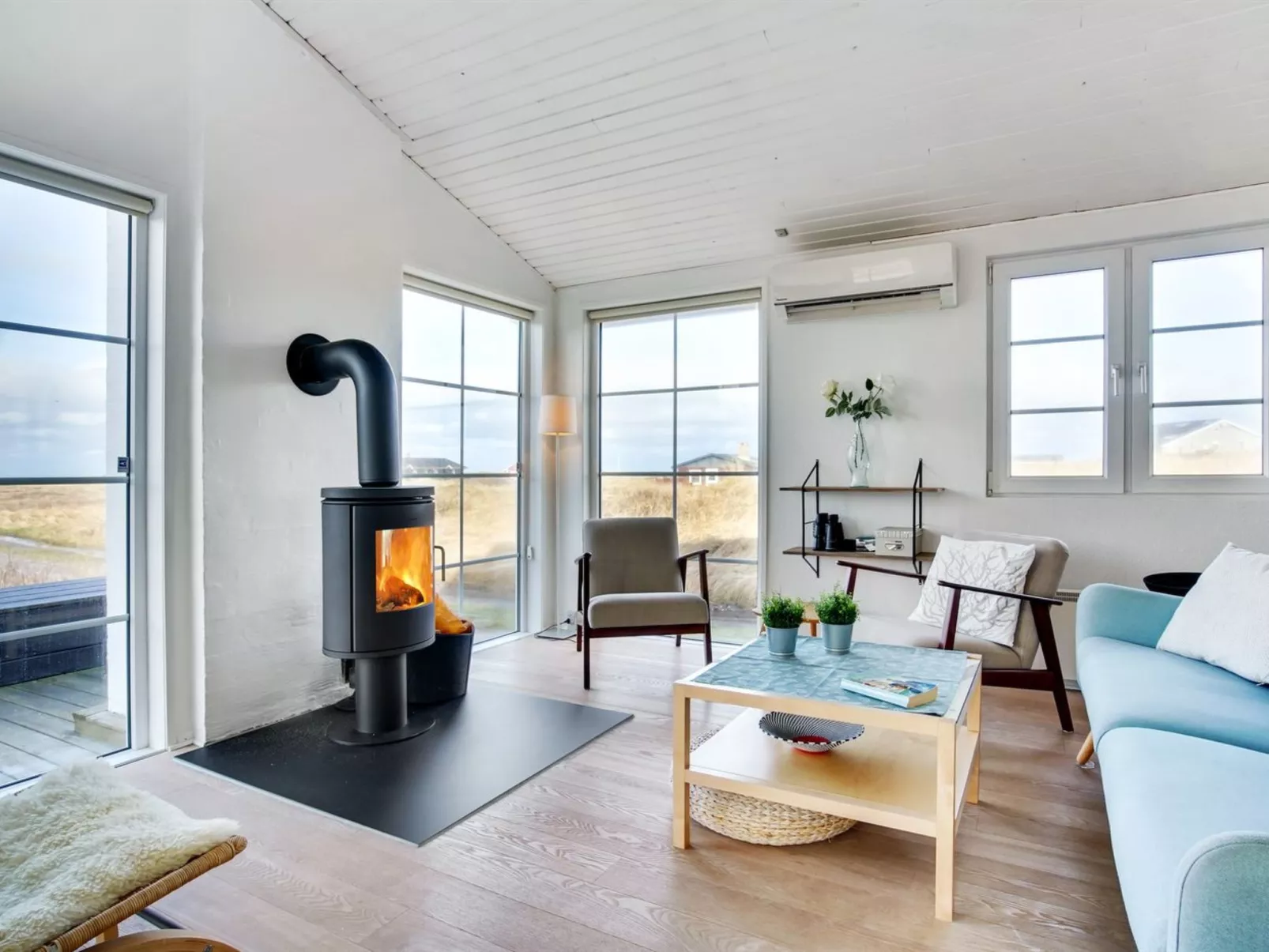 "Zaharinka" - 300m from the sea-Inside