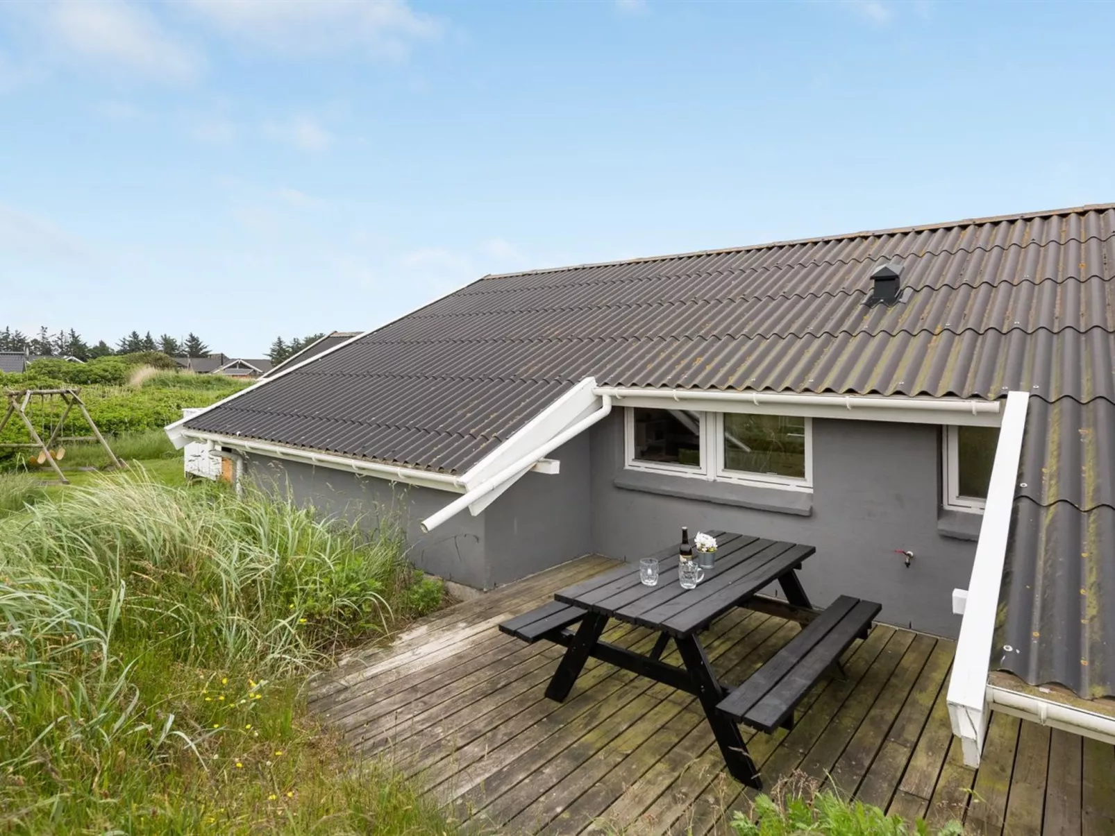 "Solbritt" - 330m to the fjord-Outside