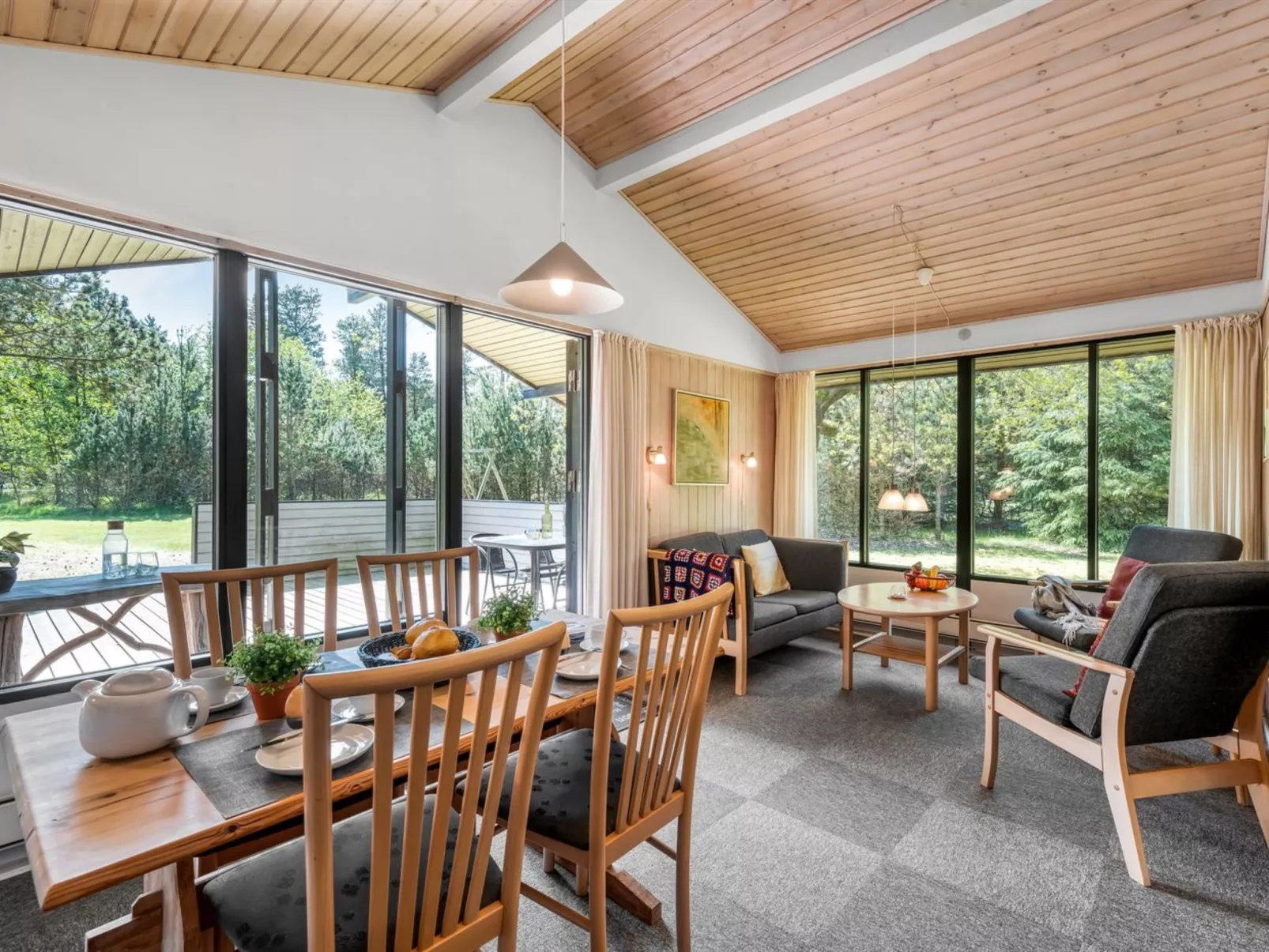 "Borghild" - 1.5km from the sea-Dedans