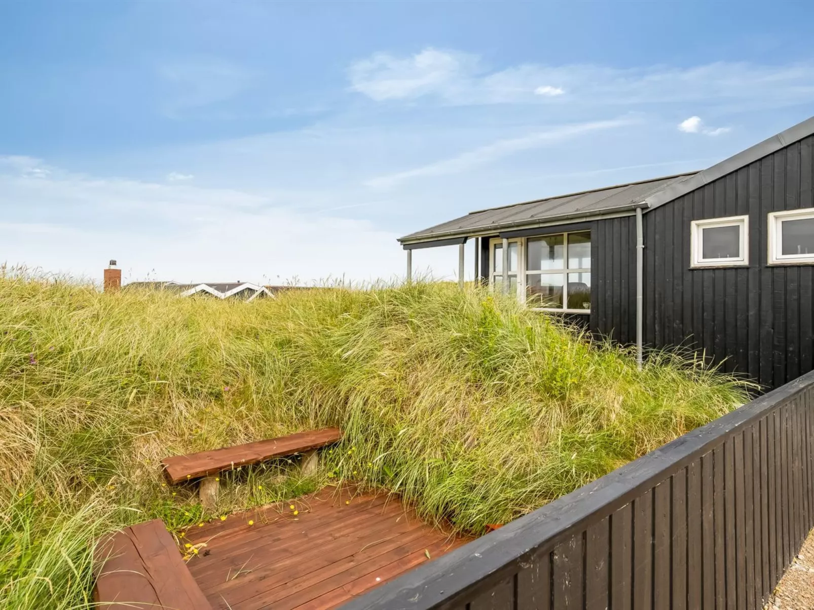 "Edwin" - 400m from the sea-Outside