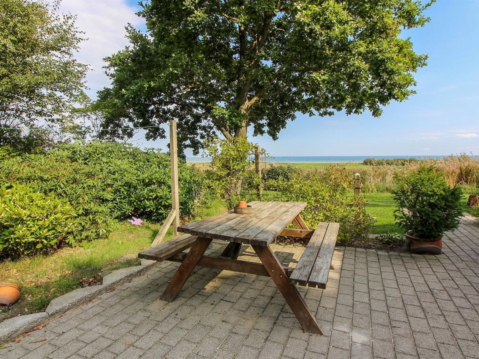 "Isalie" - 200m from the sea-Outside