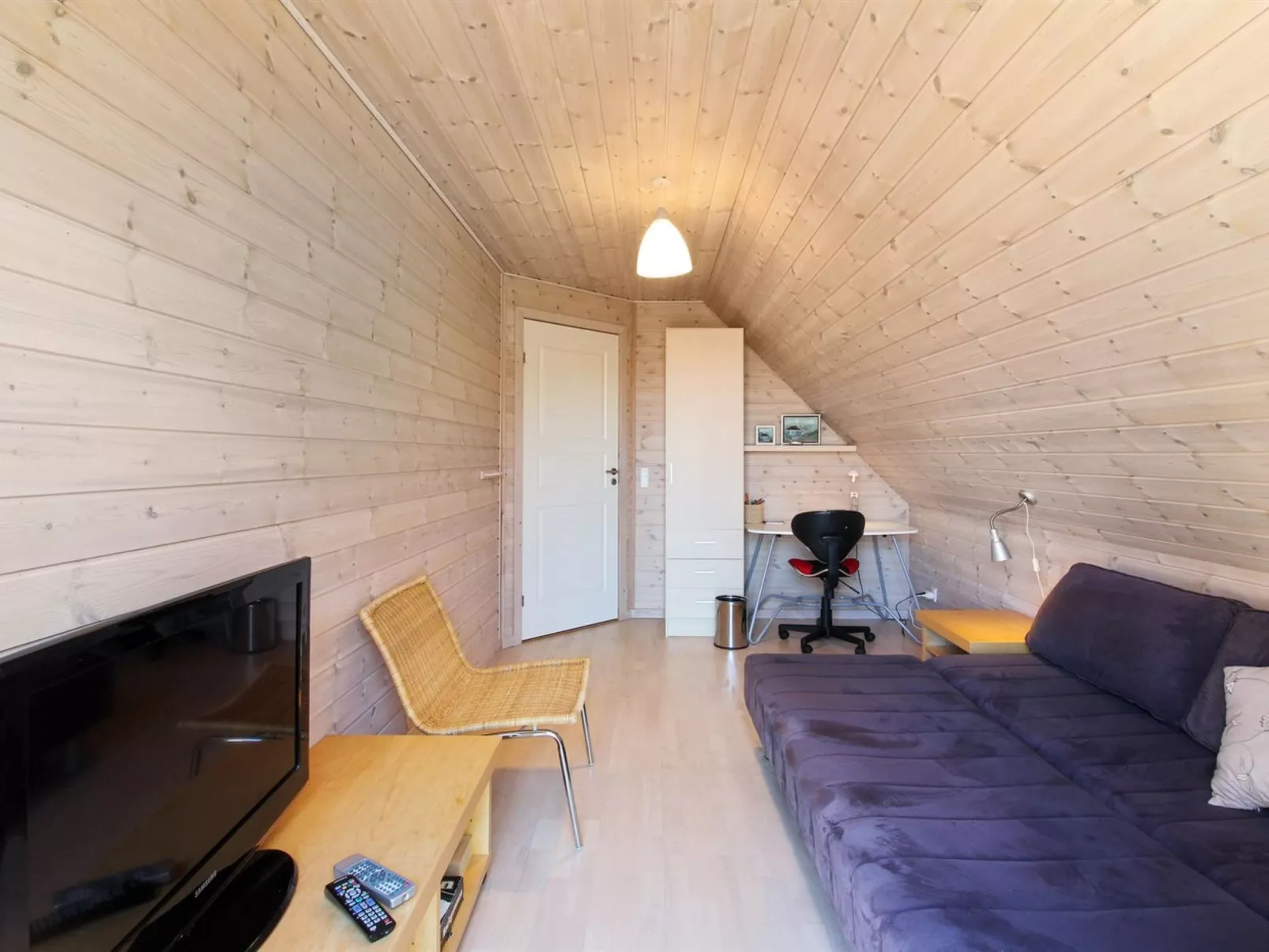 "Othelia" - 1.8km from the sea-Inside