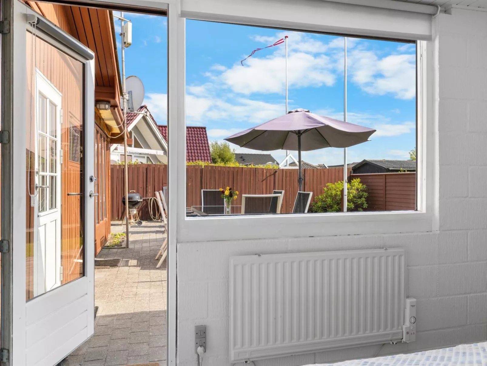 "Neea" - 40m from the sea-Drinnen