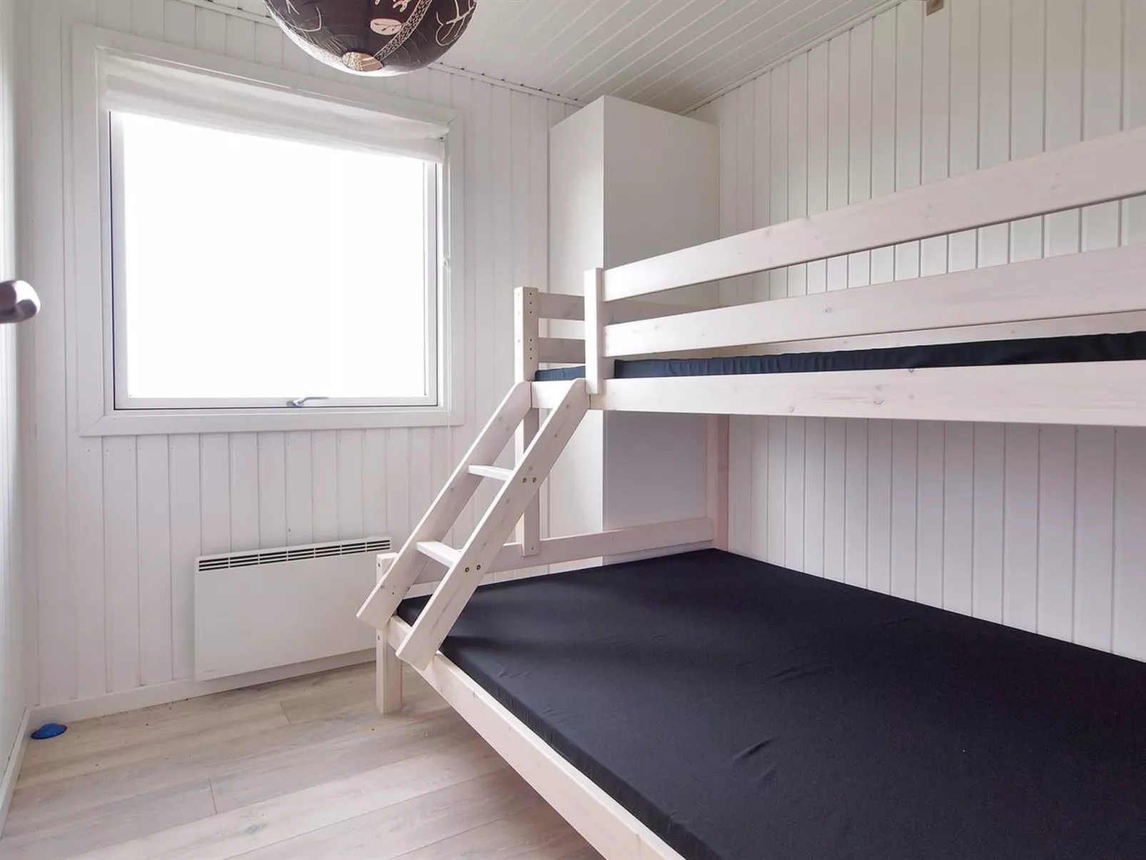 "Bertold" - 20m from the sea-Inside