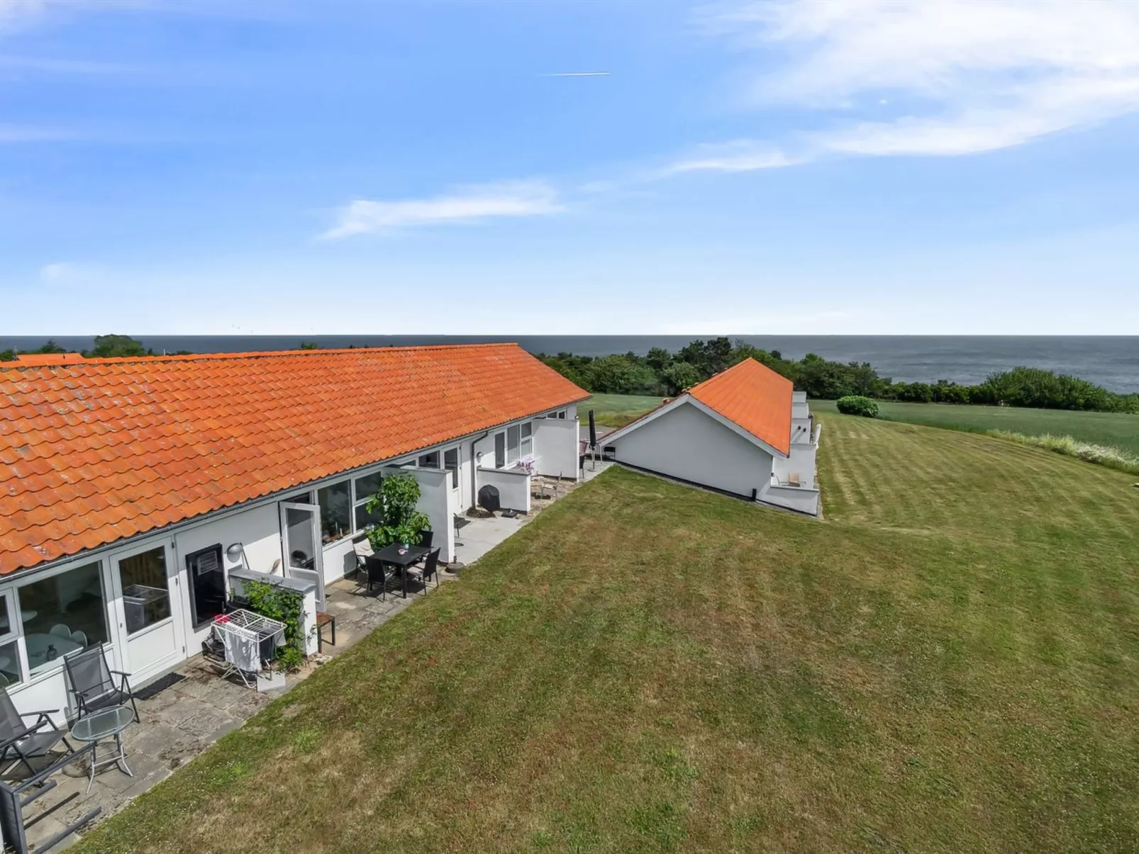 "Gunhilde" - 400m from the sea - Outside