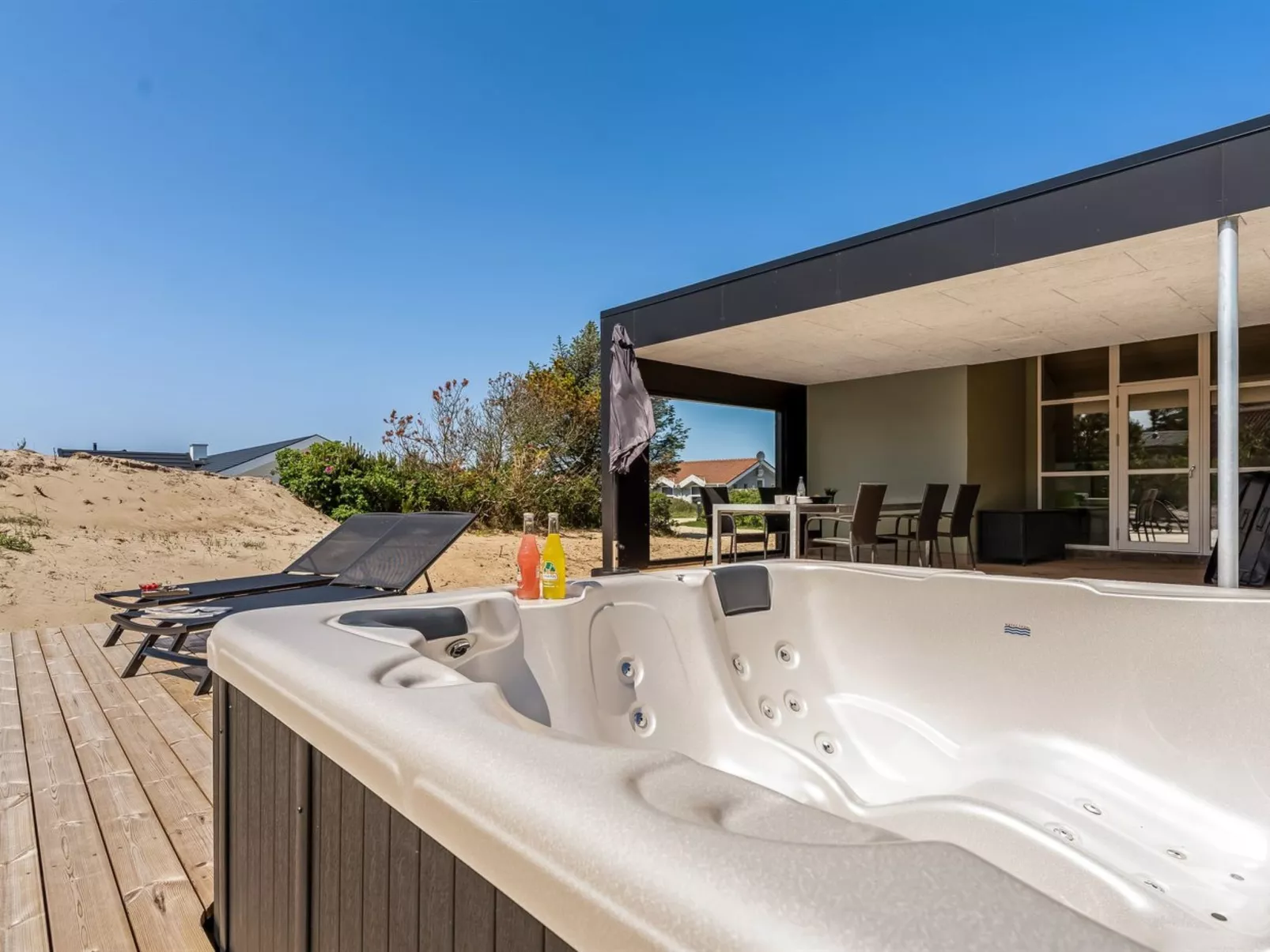 "Hariet" - 600m from the sea-Drinnen