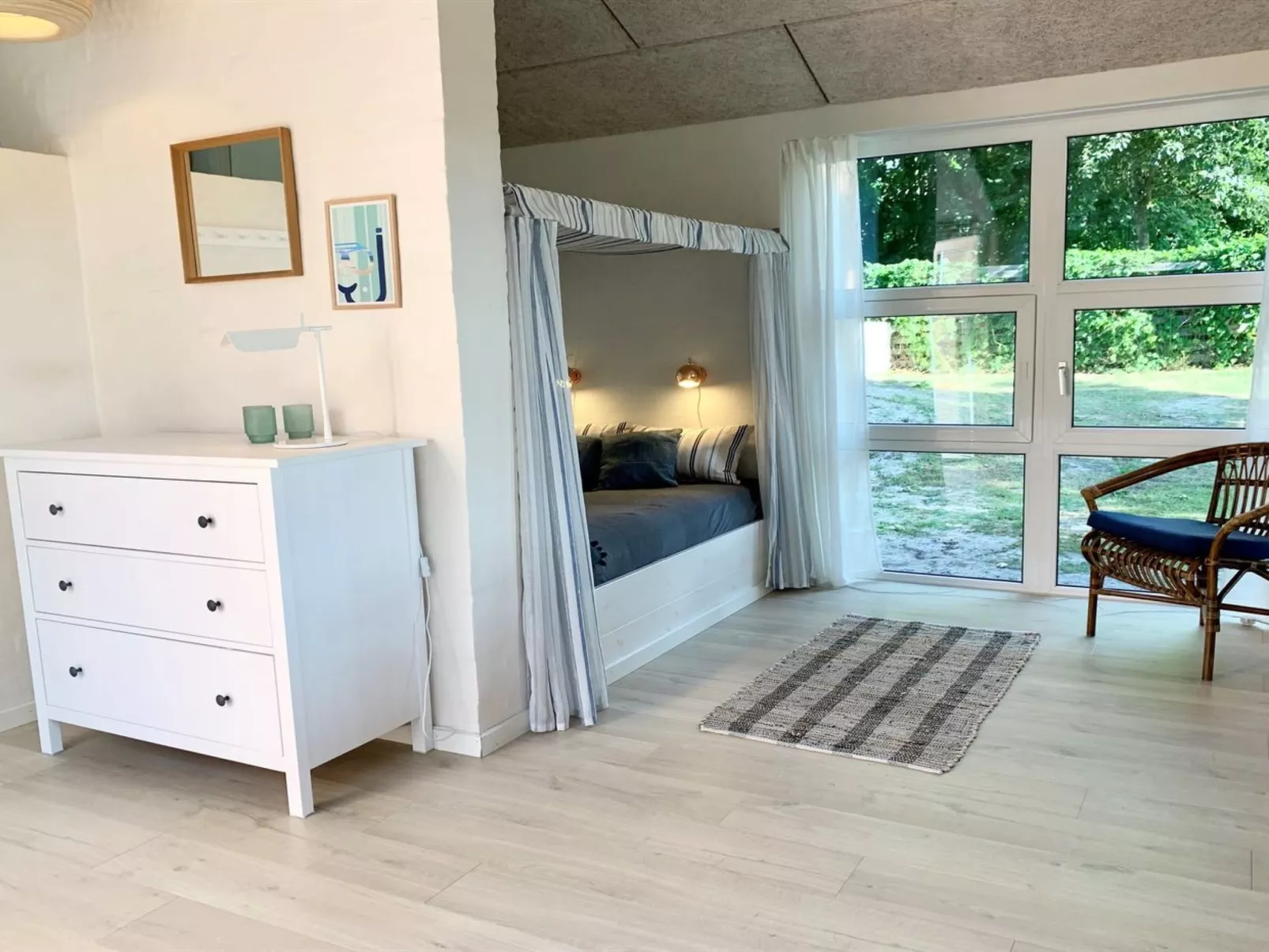 "Marjukka" - 10m from the sea-Inside