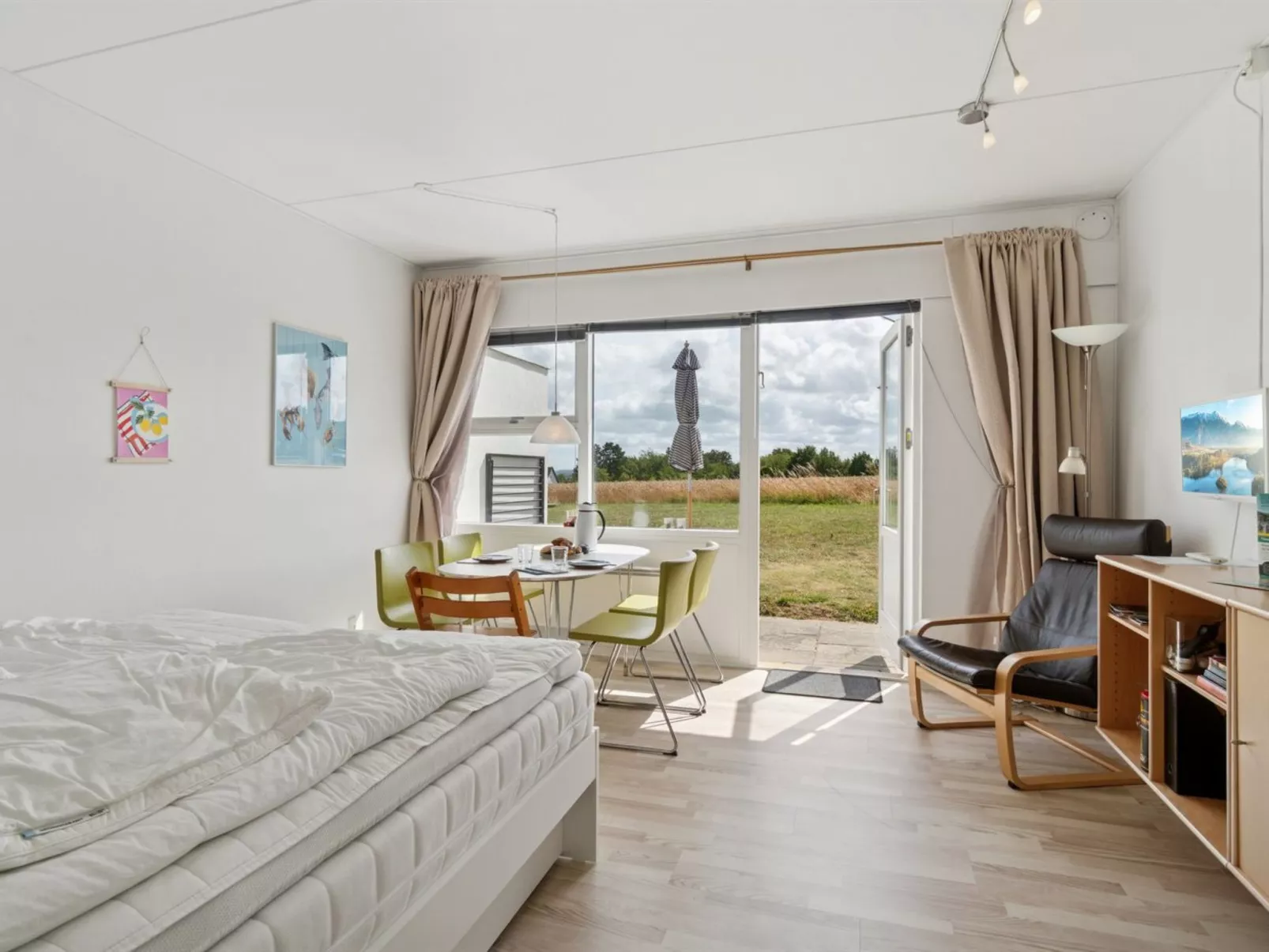 "Mia" - 200m from the sea-Inside