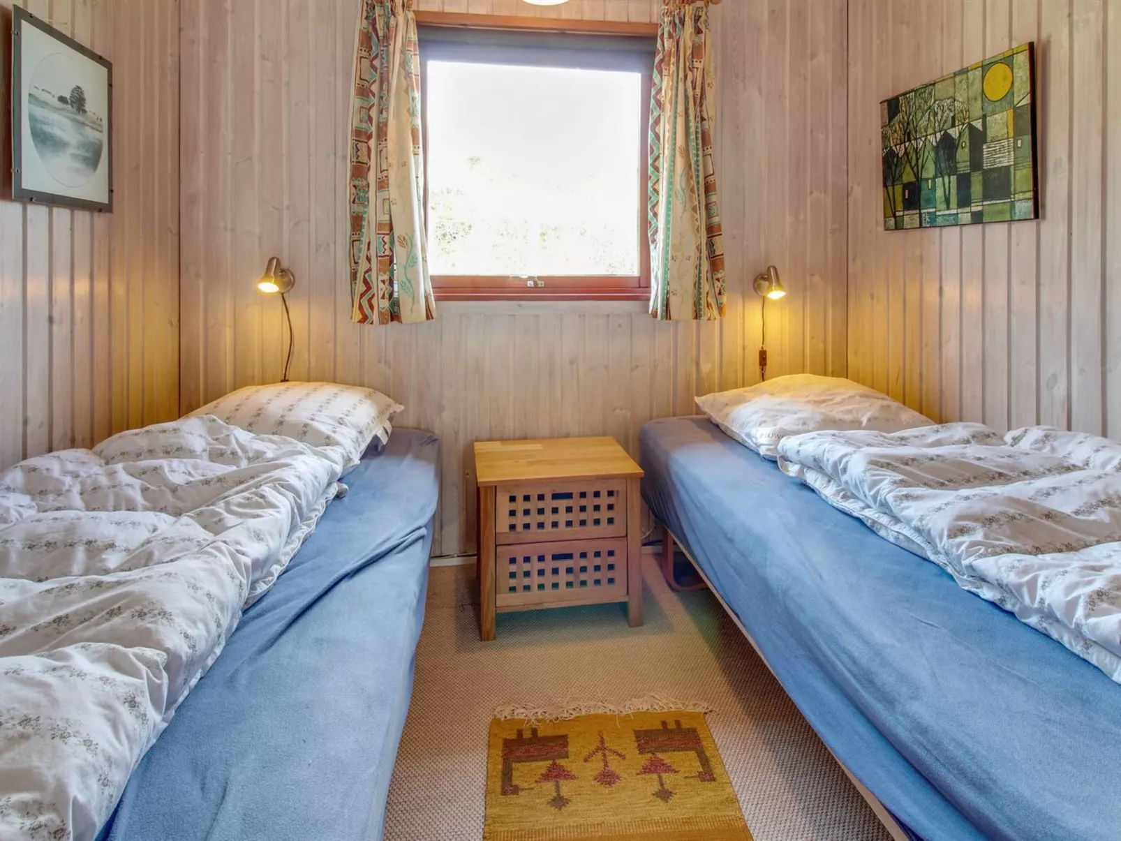 "Bonde" -  from the sea-Drinnen