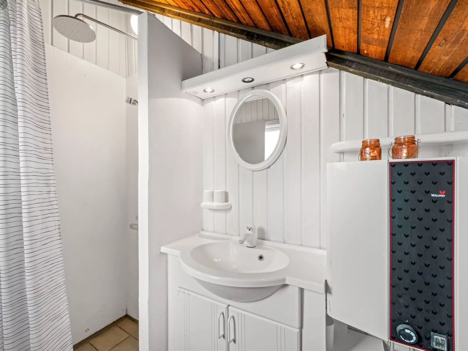 "Hildegart" -  from the sea-Drinnen