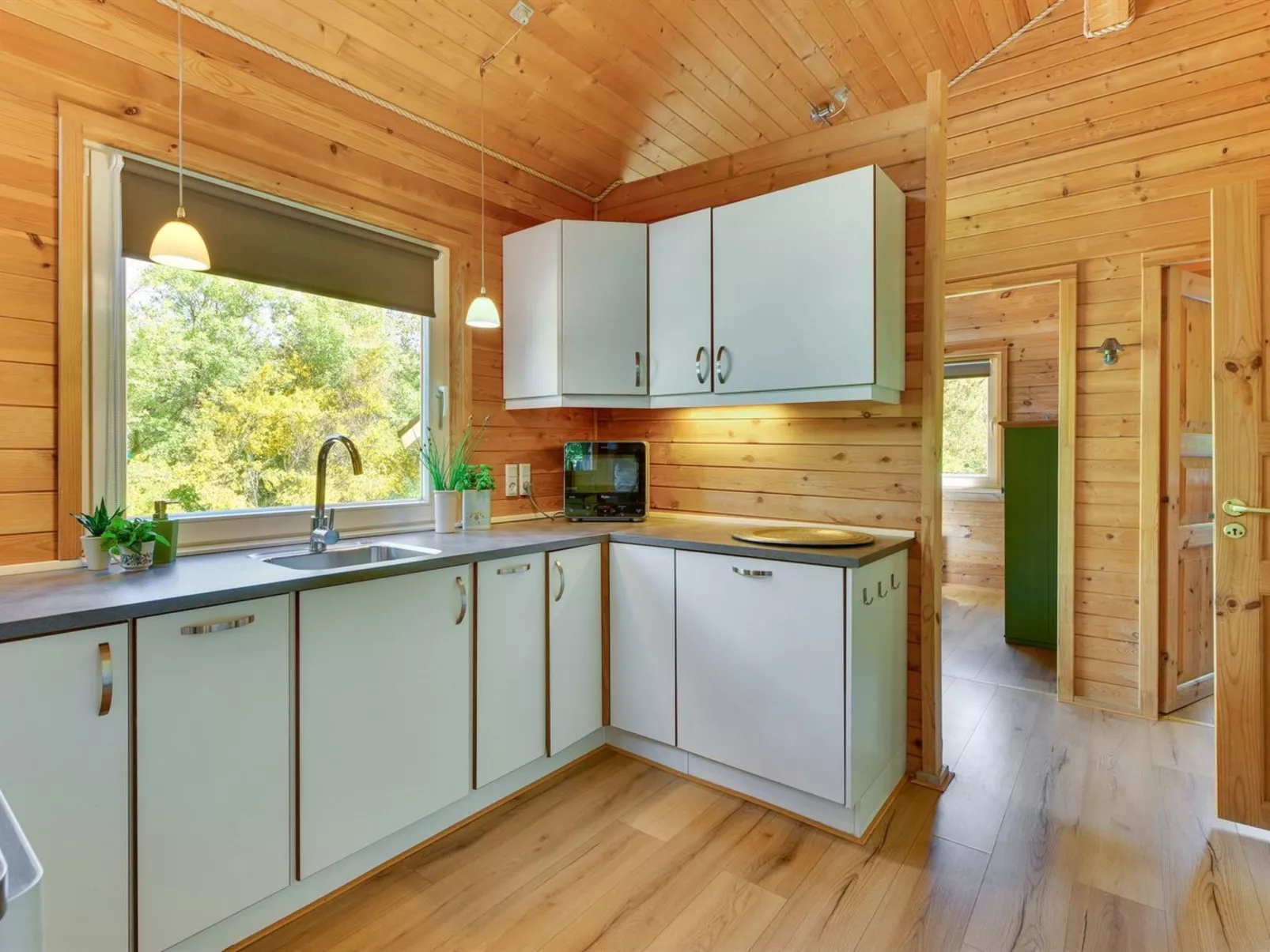 "Jorina" - 700m to the fjord-Dedans