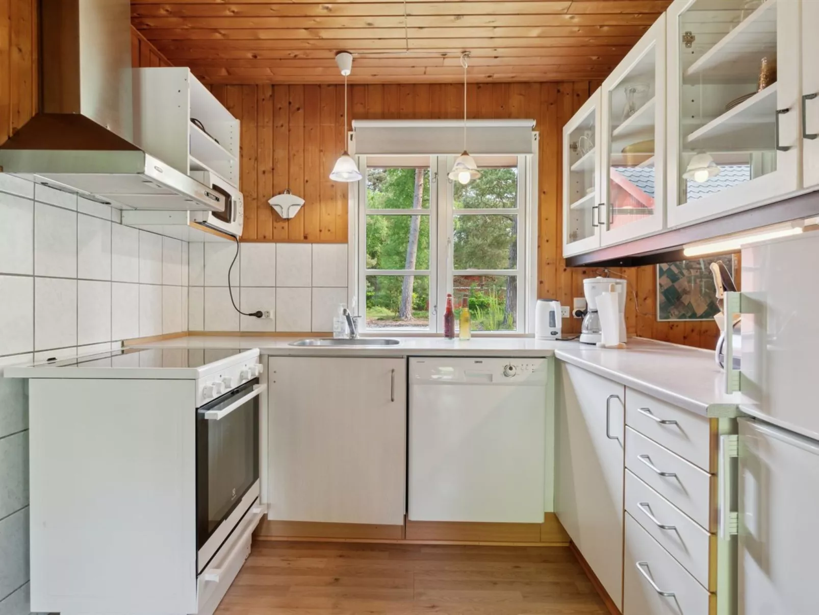 "Gunder" - 125m from the sea-Drinnen