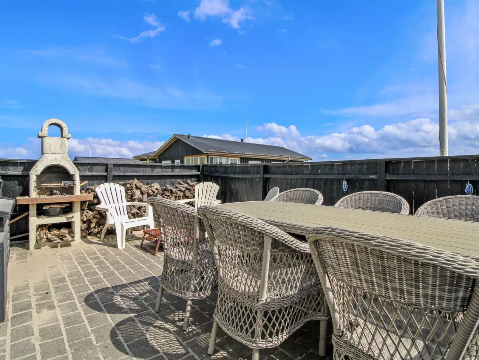 "Jorie" - 100m from the sea-Outside