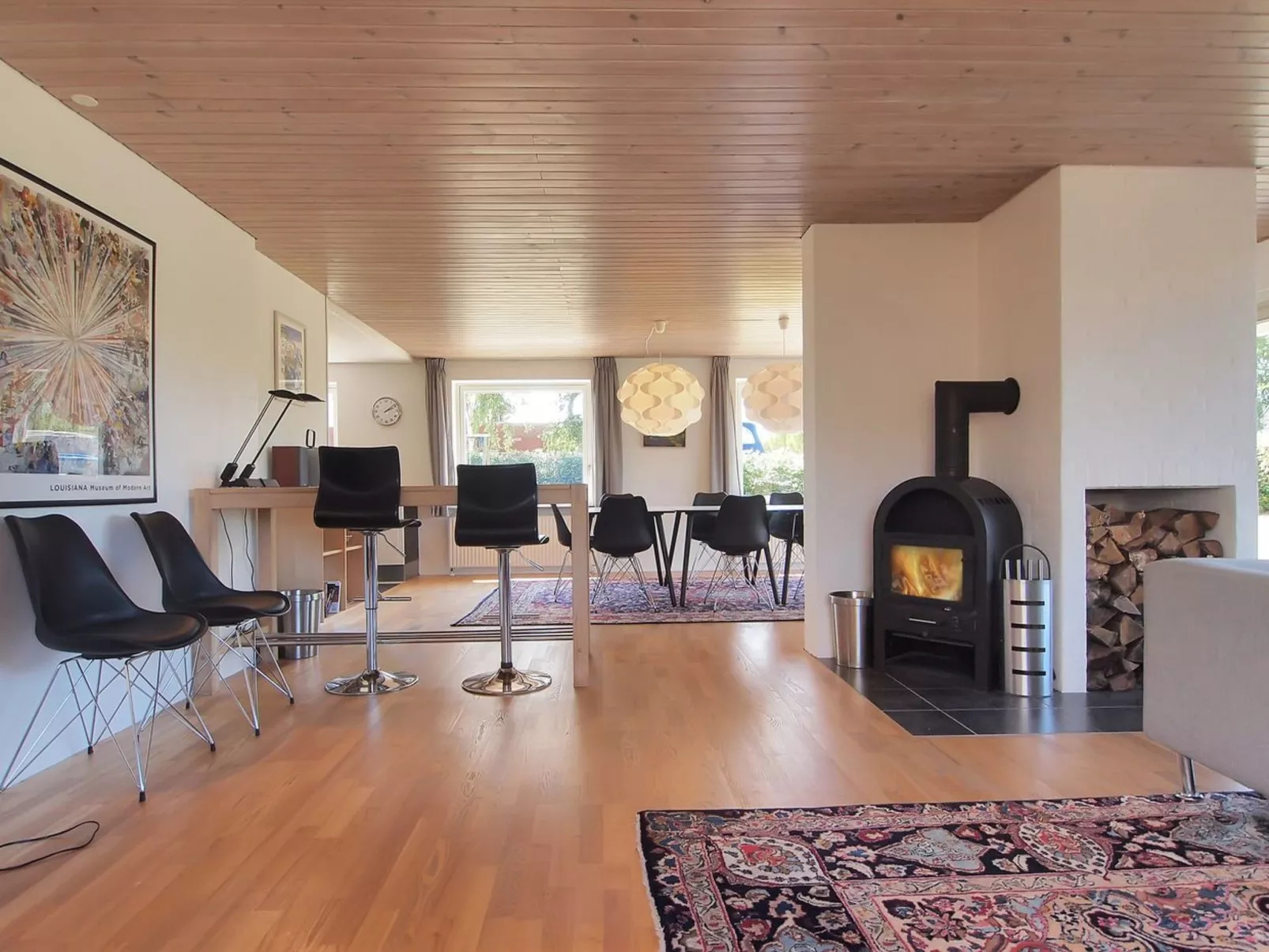 "Spase" - 250m to the fjord-Drinnen