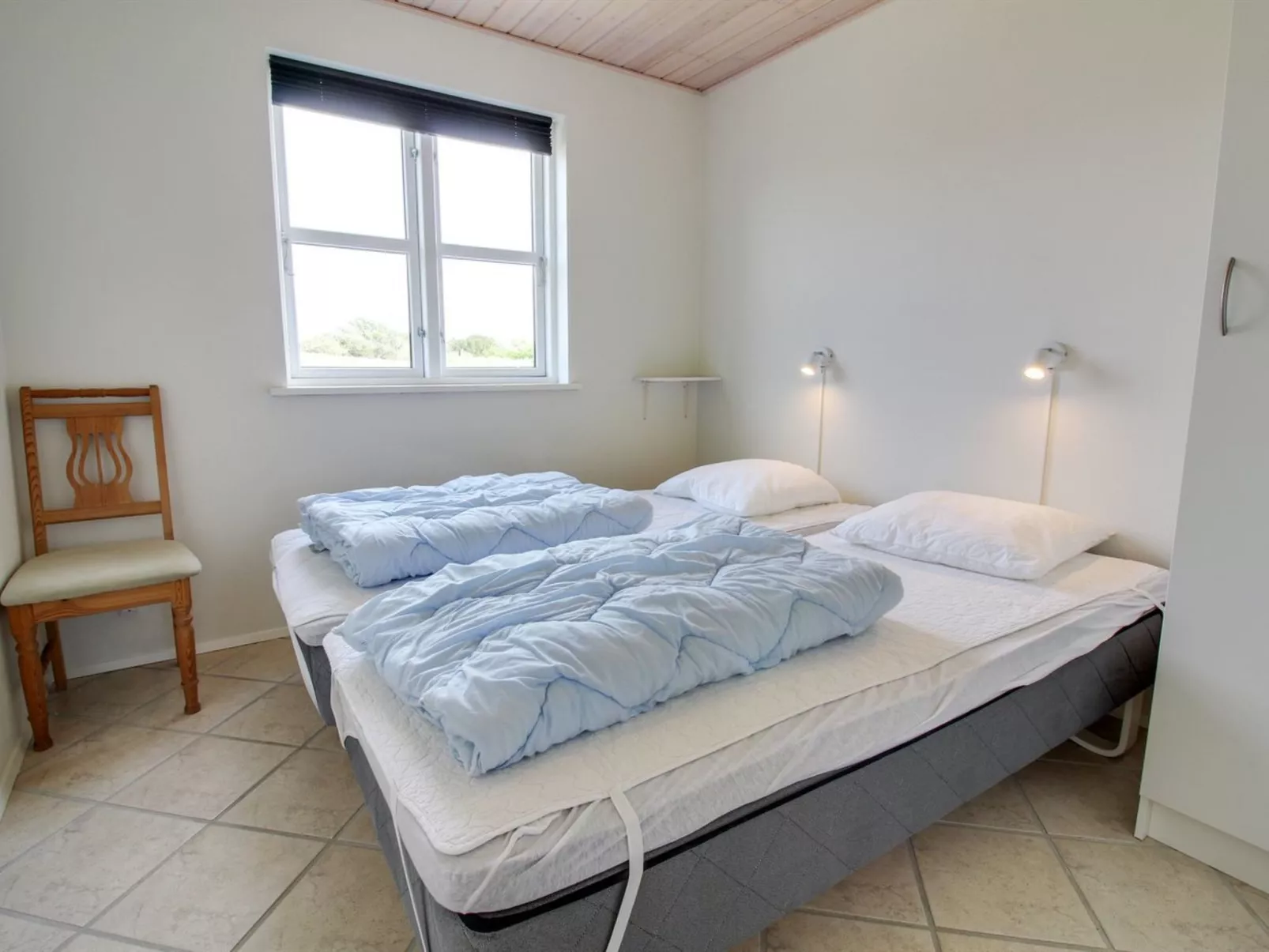 "Arnger" - 300m to the fjord-Inside