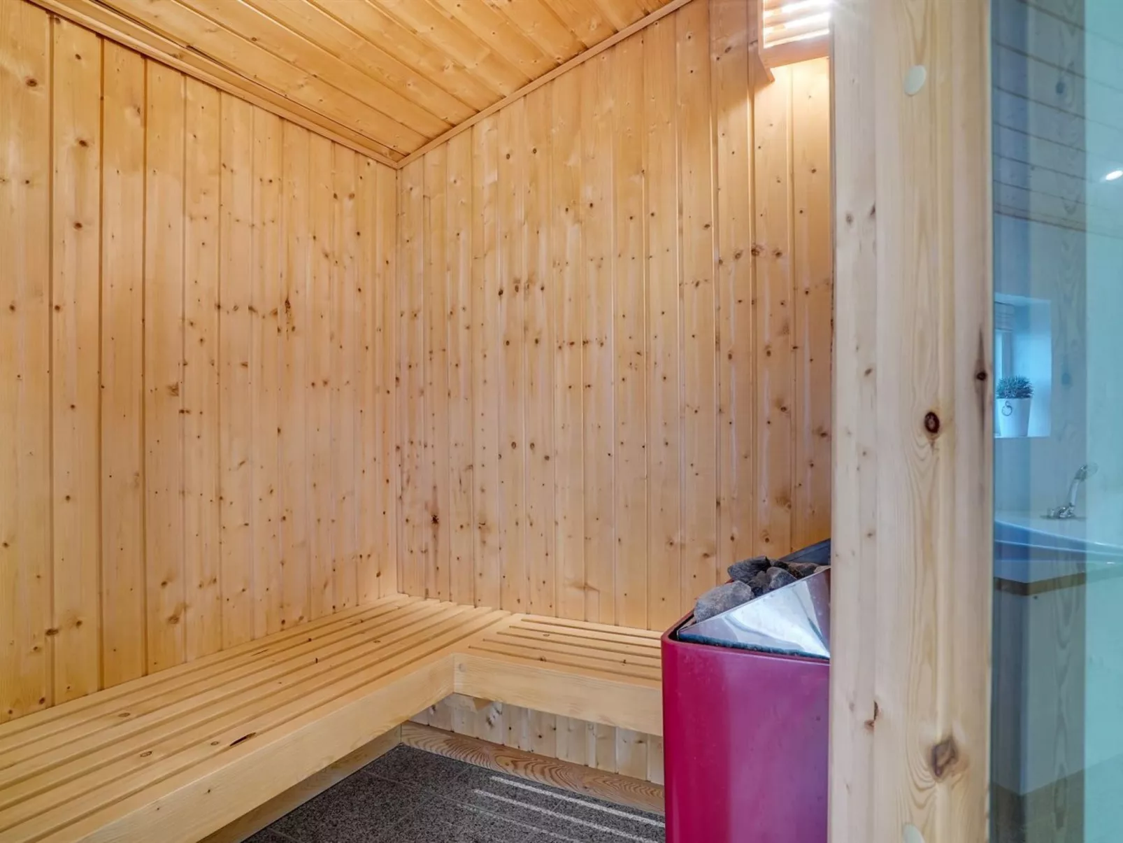 "Josten" - 500m from the sea-Inside