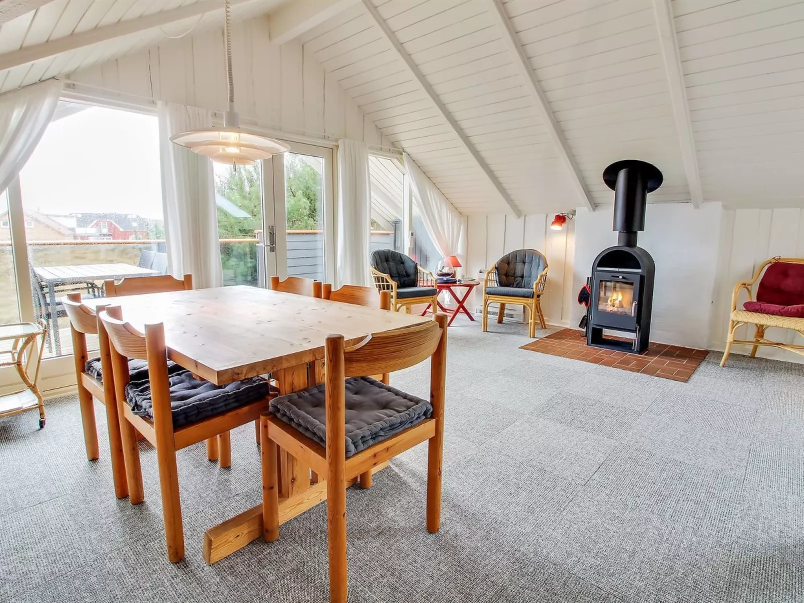 "Josie" - 200m from the sea-Drinnen