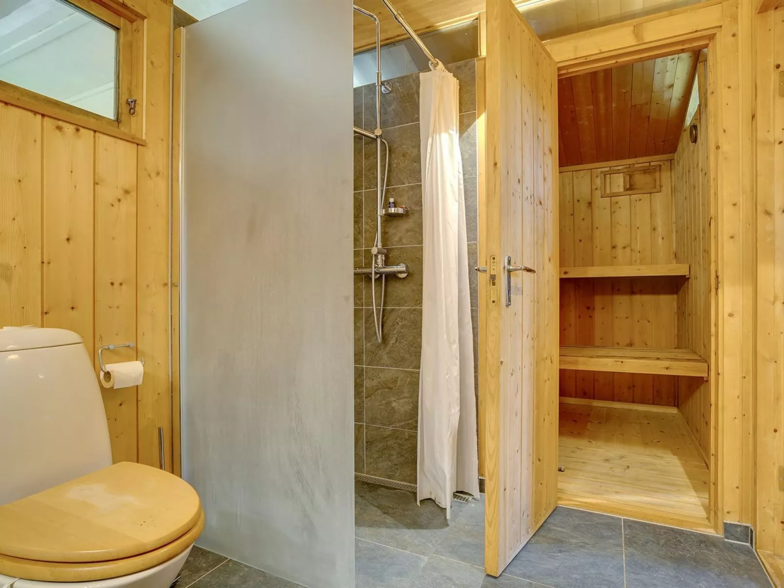 "Myrra" - 10m from the sea-Inside