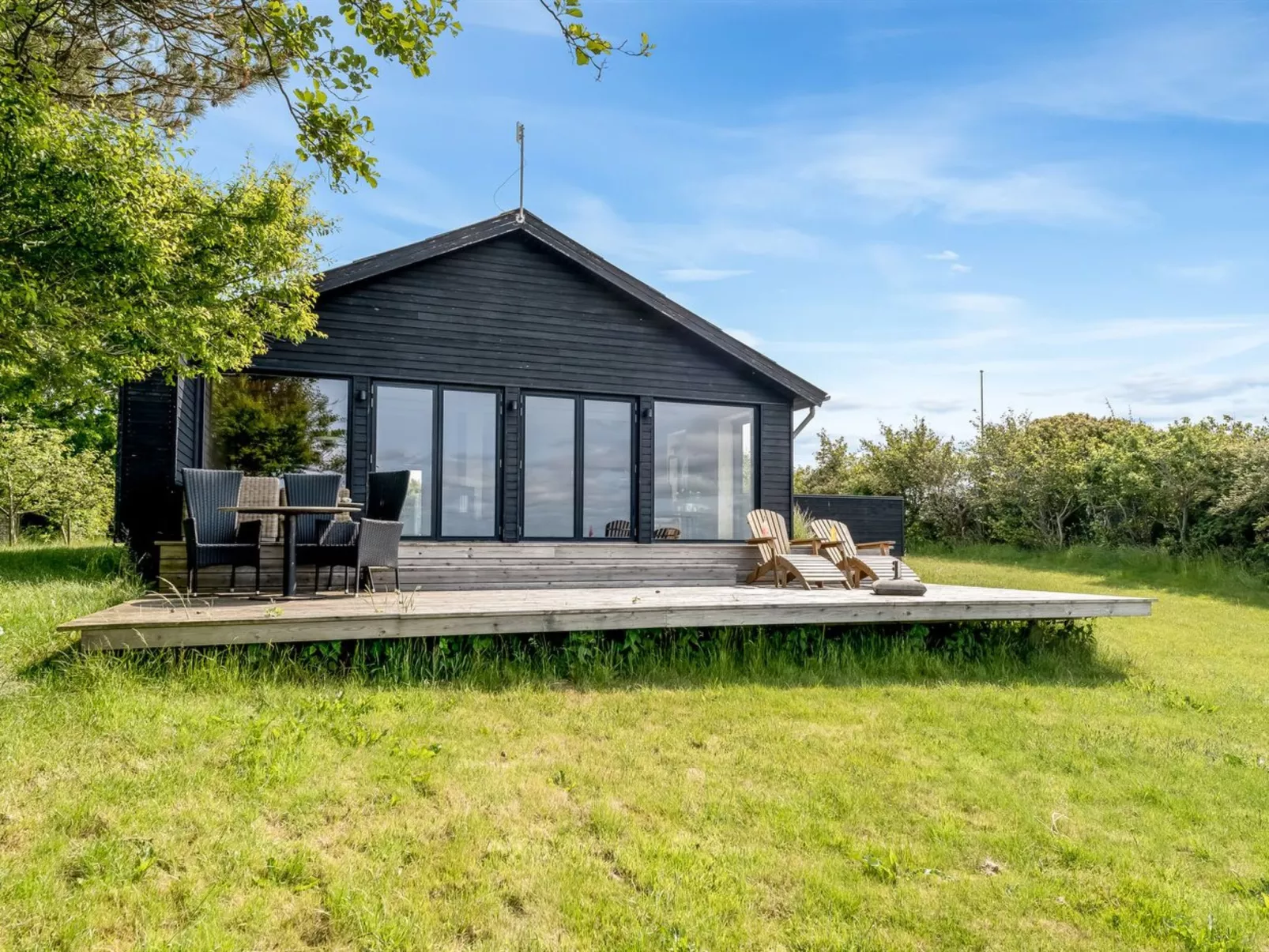 "Aslag" - 150m to the fjord-Draußen