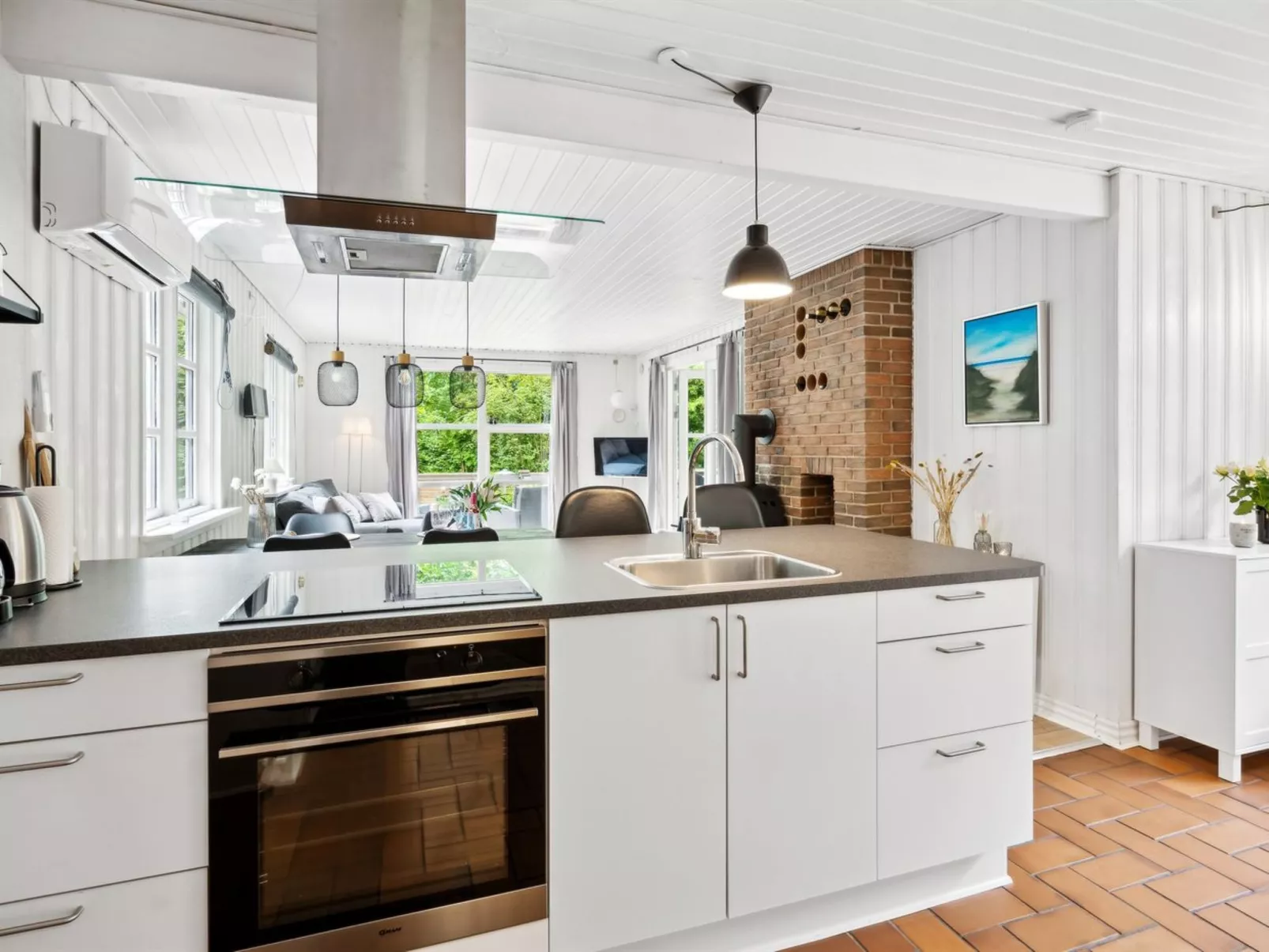 "Helghi" - 30km from the sea-Inside