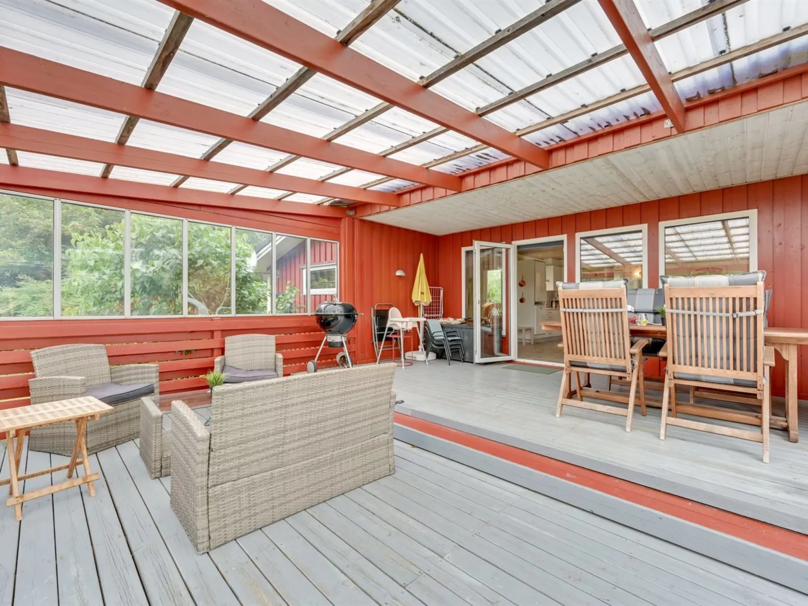 "Anline" - 900m to the fjord-Outside