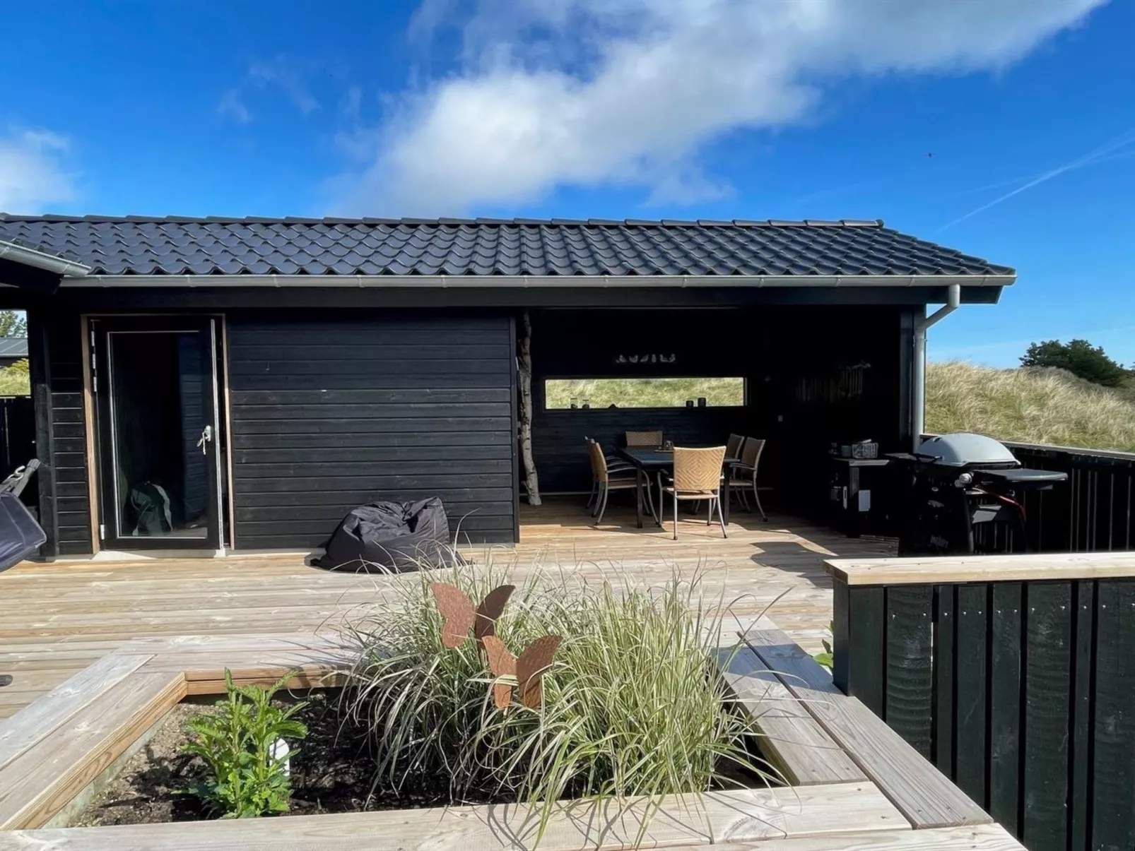 "Hinda" - 1.2km from the sea-Outside