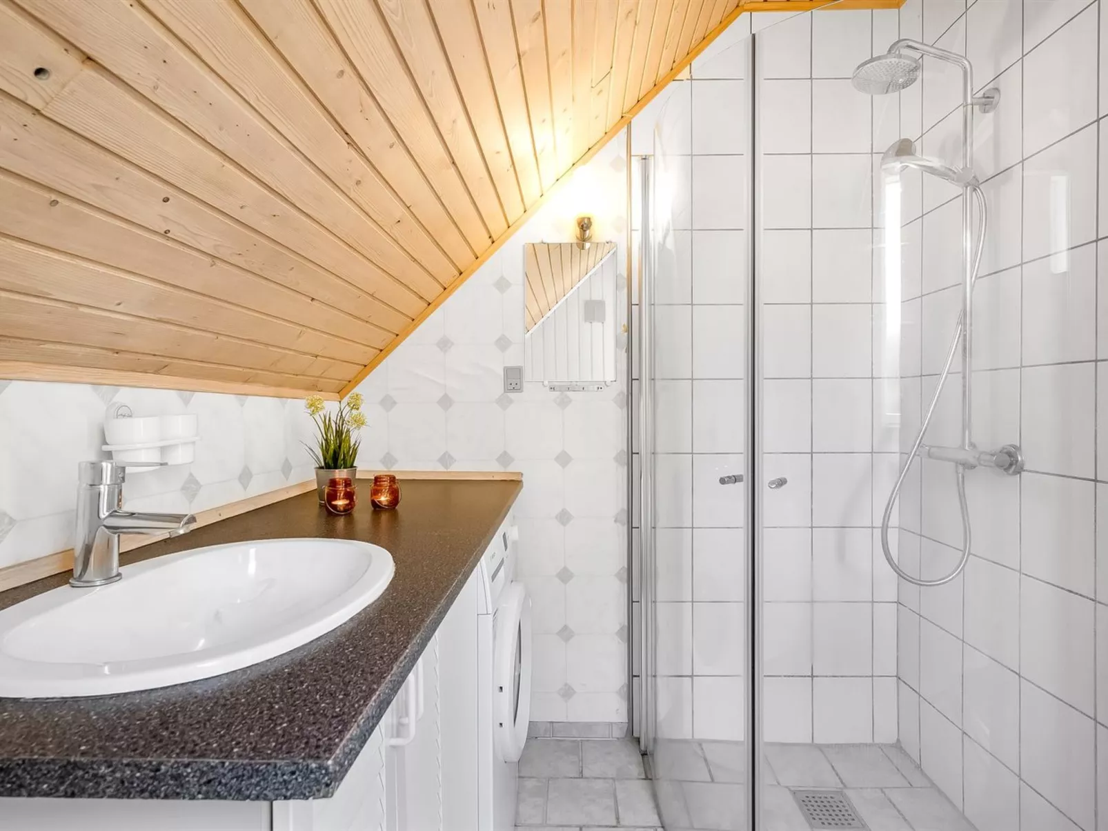 "Dorthe" - 300m to the fjord-Inside