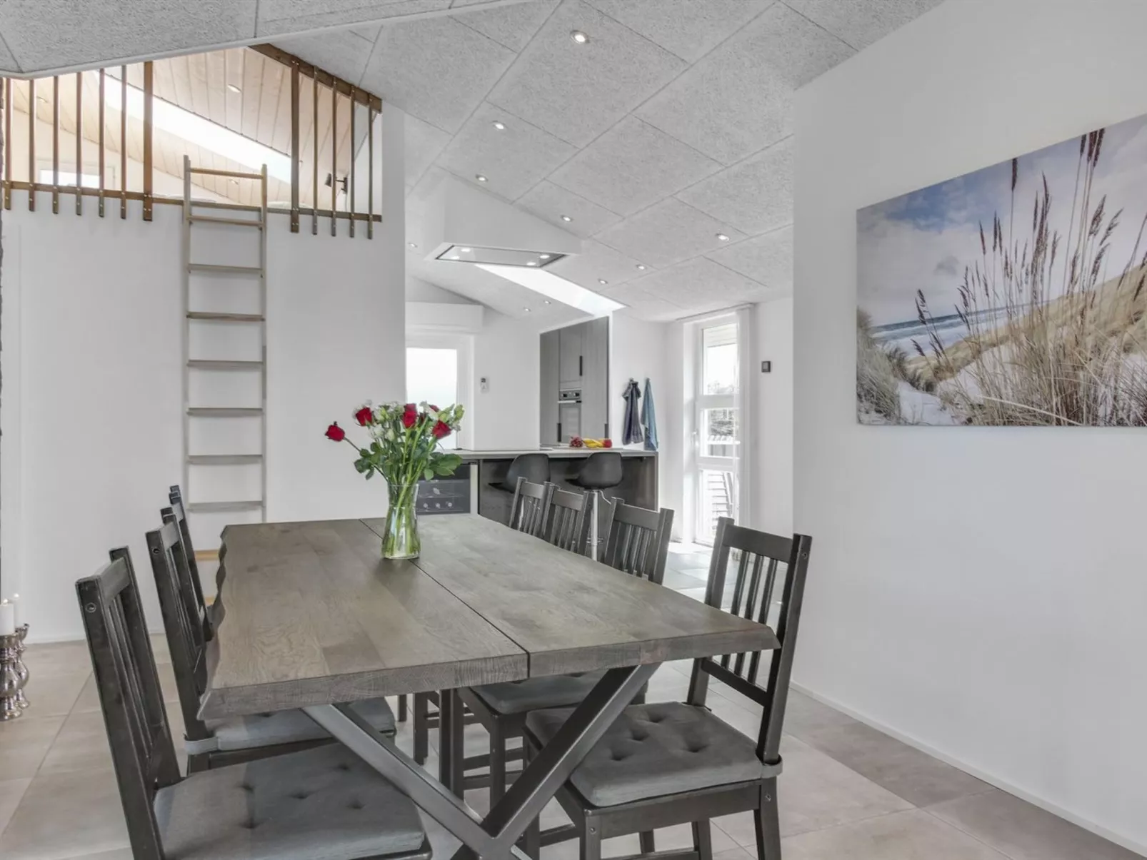 "Hroswitha" - 100m from the sea-Inside