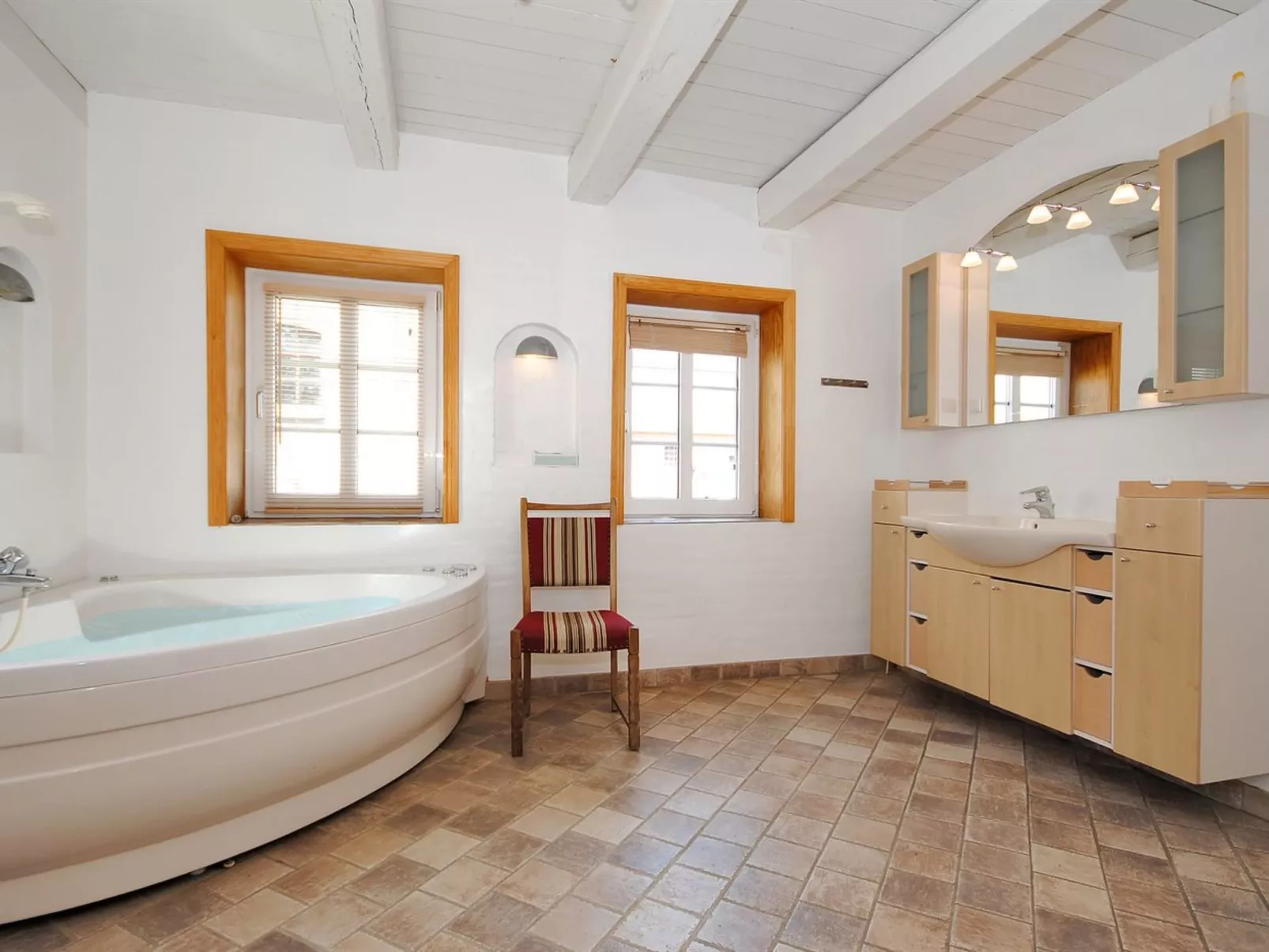 "Alois" - 1km to the fjord-Inside