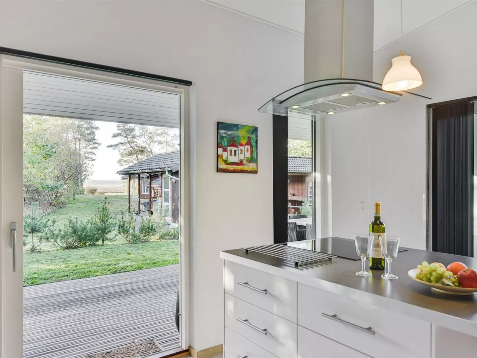 "Elfriede" - 400m to the fjord-Dedans