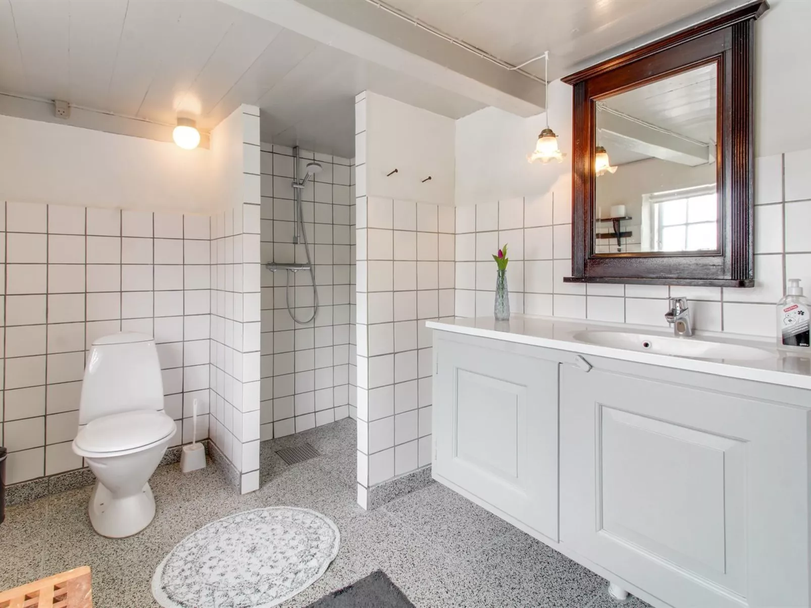 "Saarah" - 25km from the sea-Inside