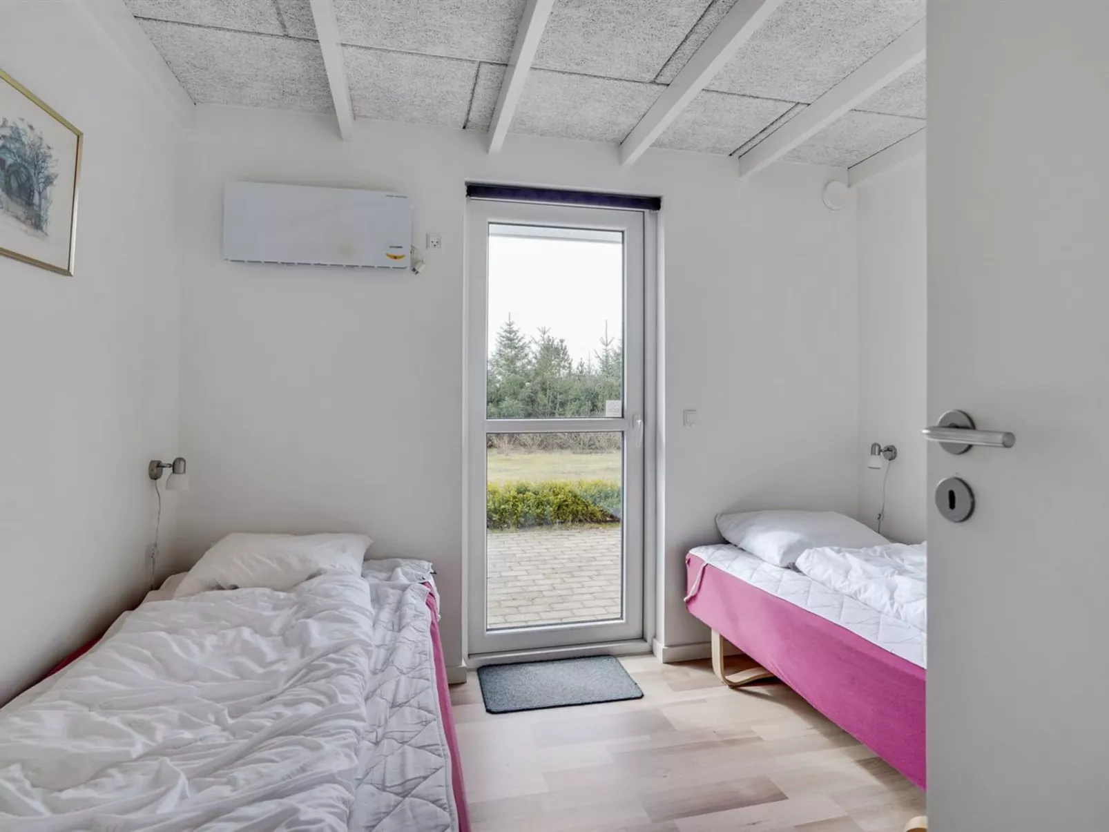 "Heide" - 750m to the fjord-Inside