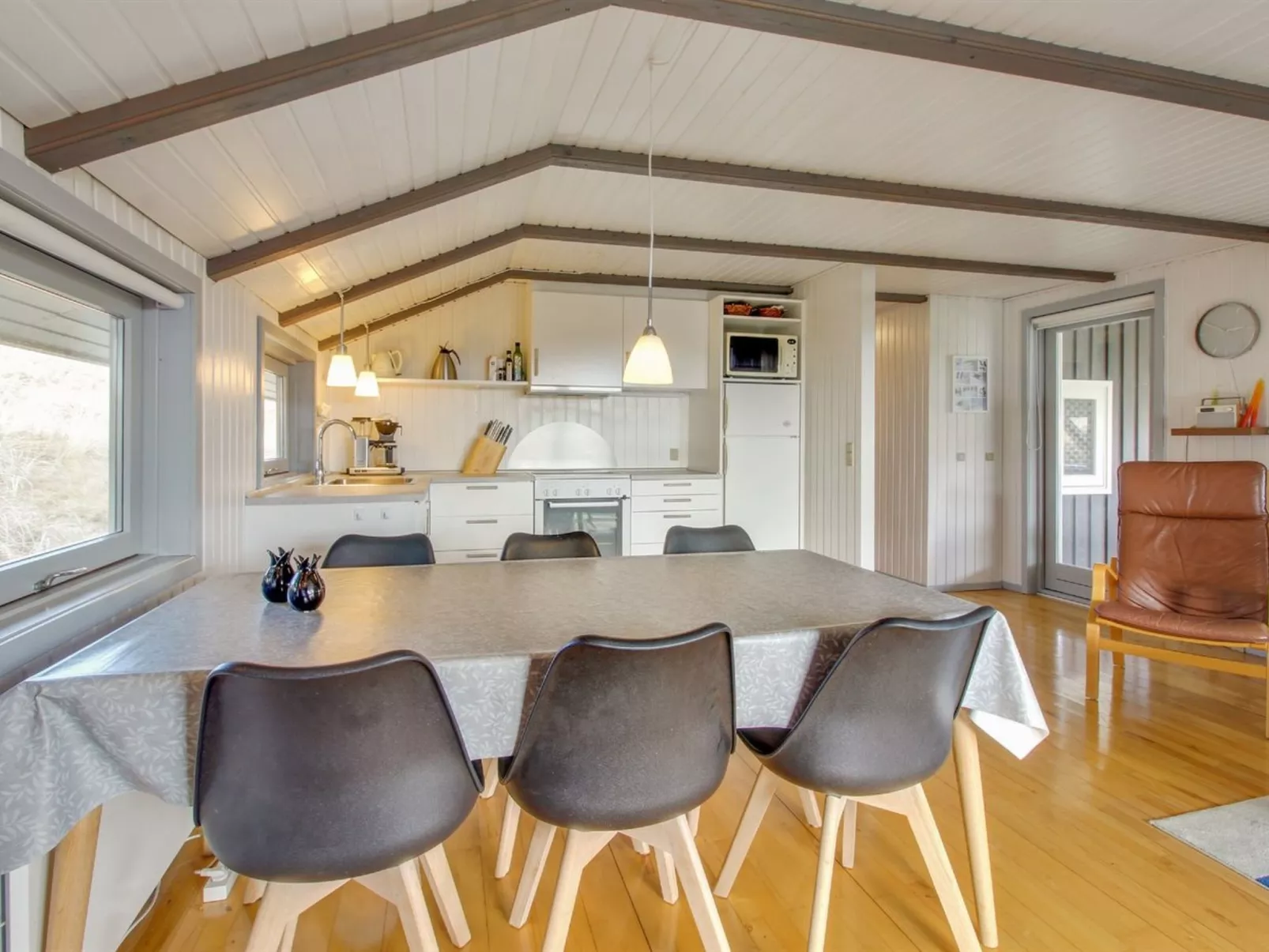 "Igilfar" - 700m from the sea-Inside