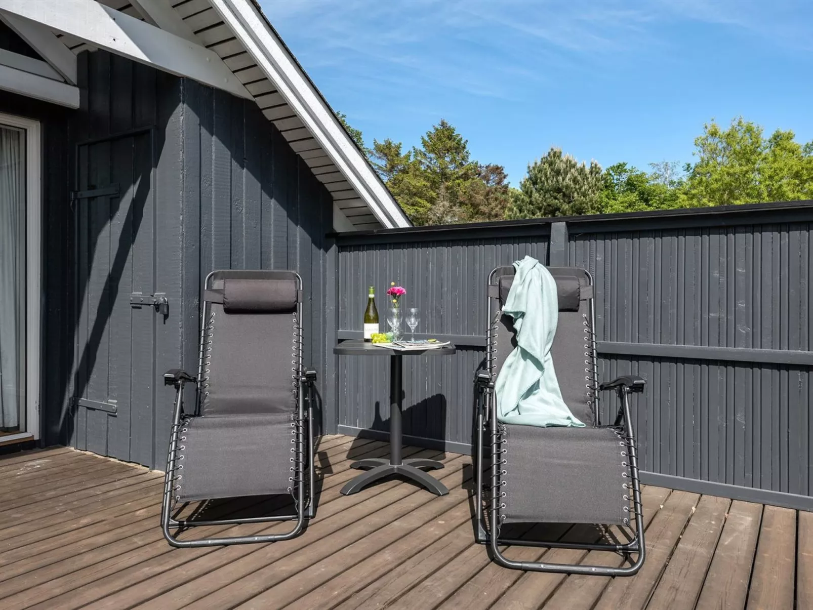 "Herbert" - 1km from the sea-Draußen