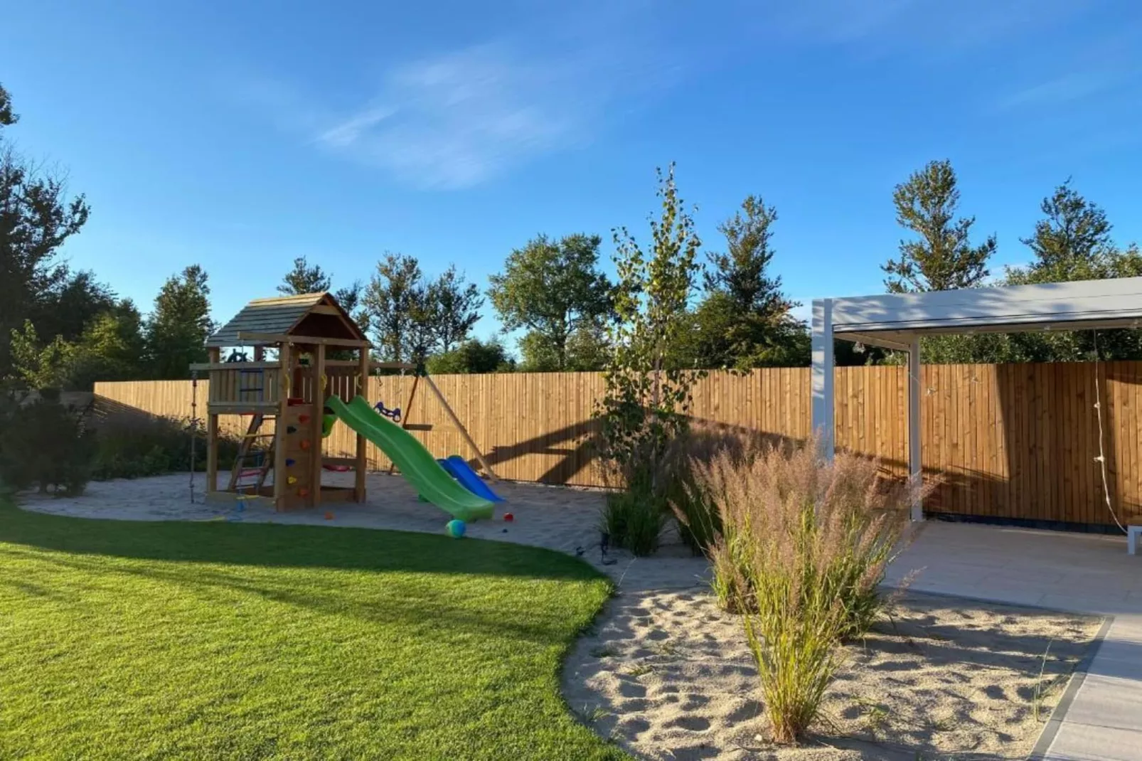 Apartament dla max 4 osób Grzybowo-Jardins en été