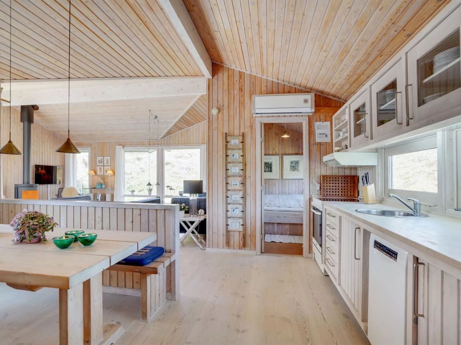 "Nikodina" - 200m from the sea-Dedans