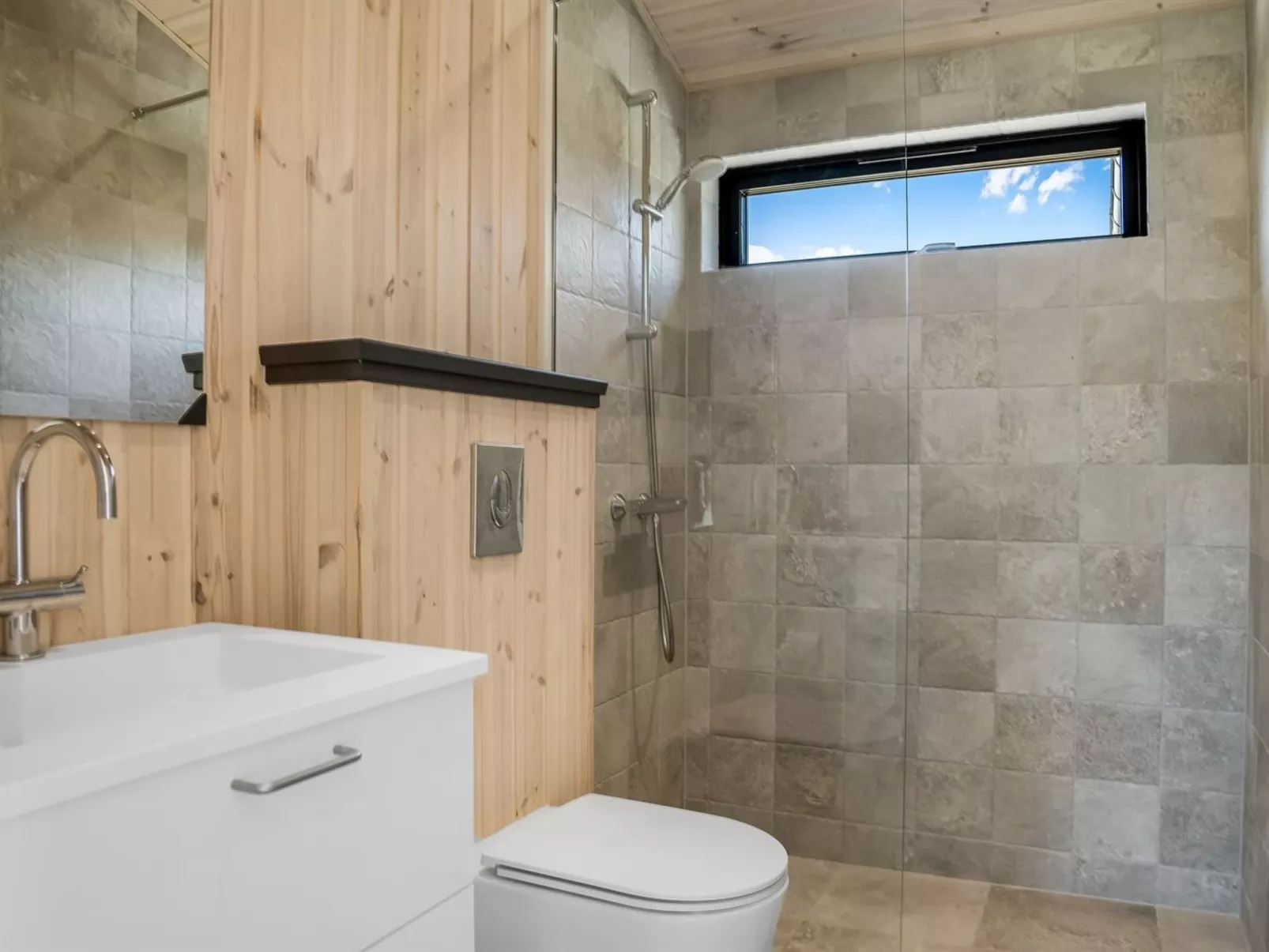 "Merete" - 900m from the sea-Drinnen