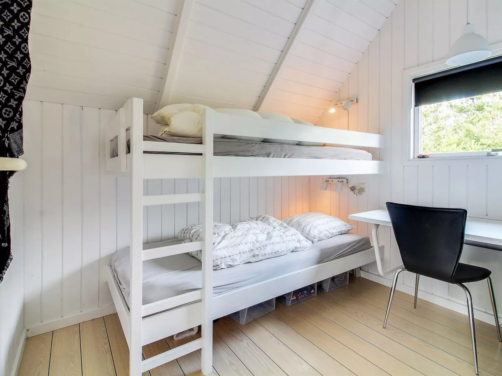 "Awenasa" - 4.1km from the sea-Inside