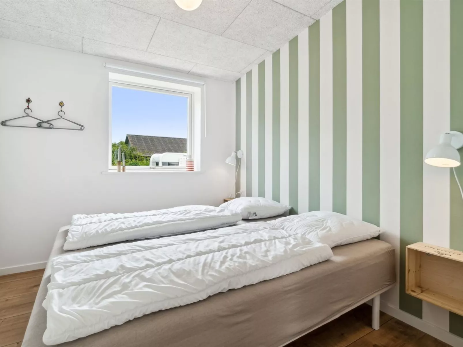 "Randulf" - 250m from the sea-Dedans