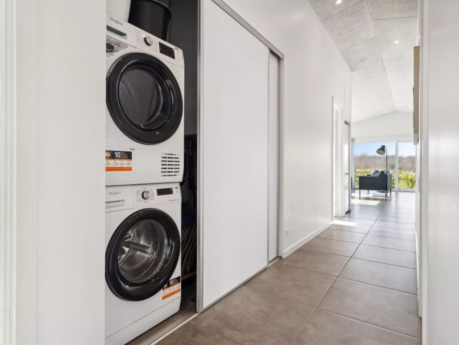 "Asel" - 350m from the sea-Inside