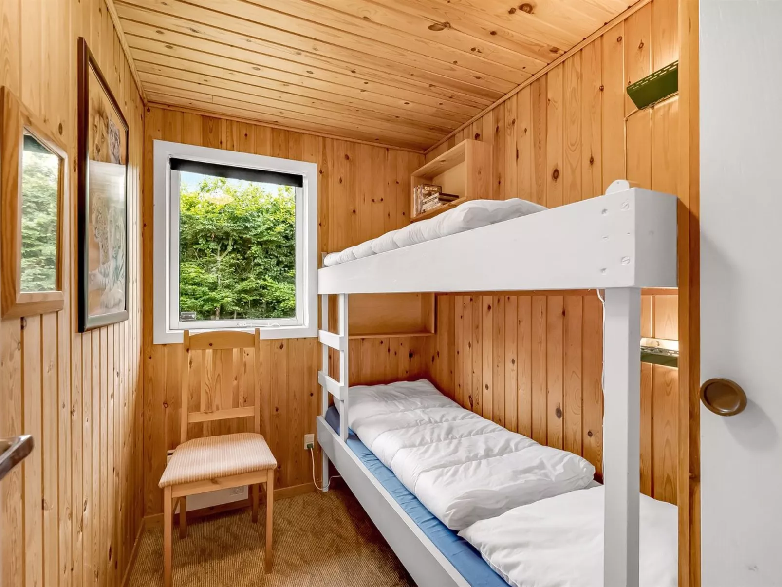 "Fifi" - 200m to the fjord-Inside