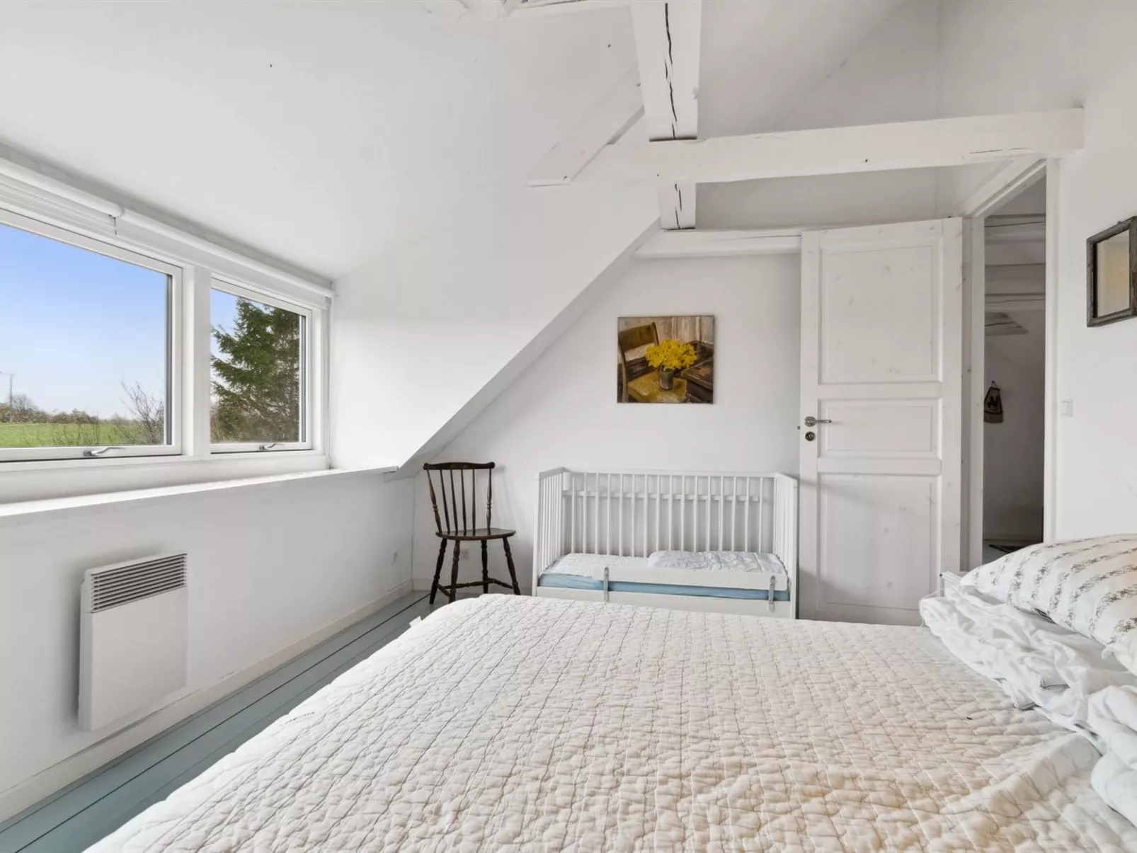 "Torbjörn" - 2.5km from the sea-Inside