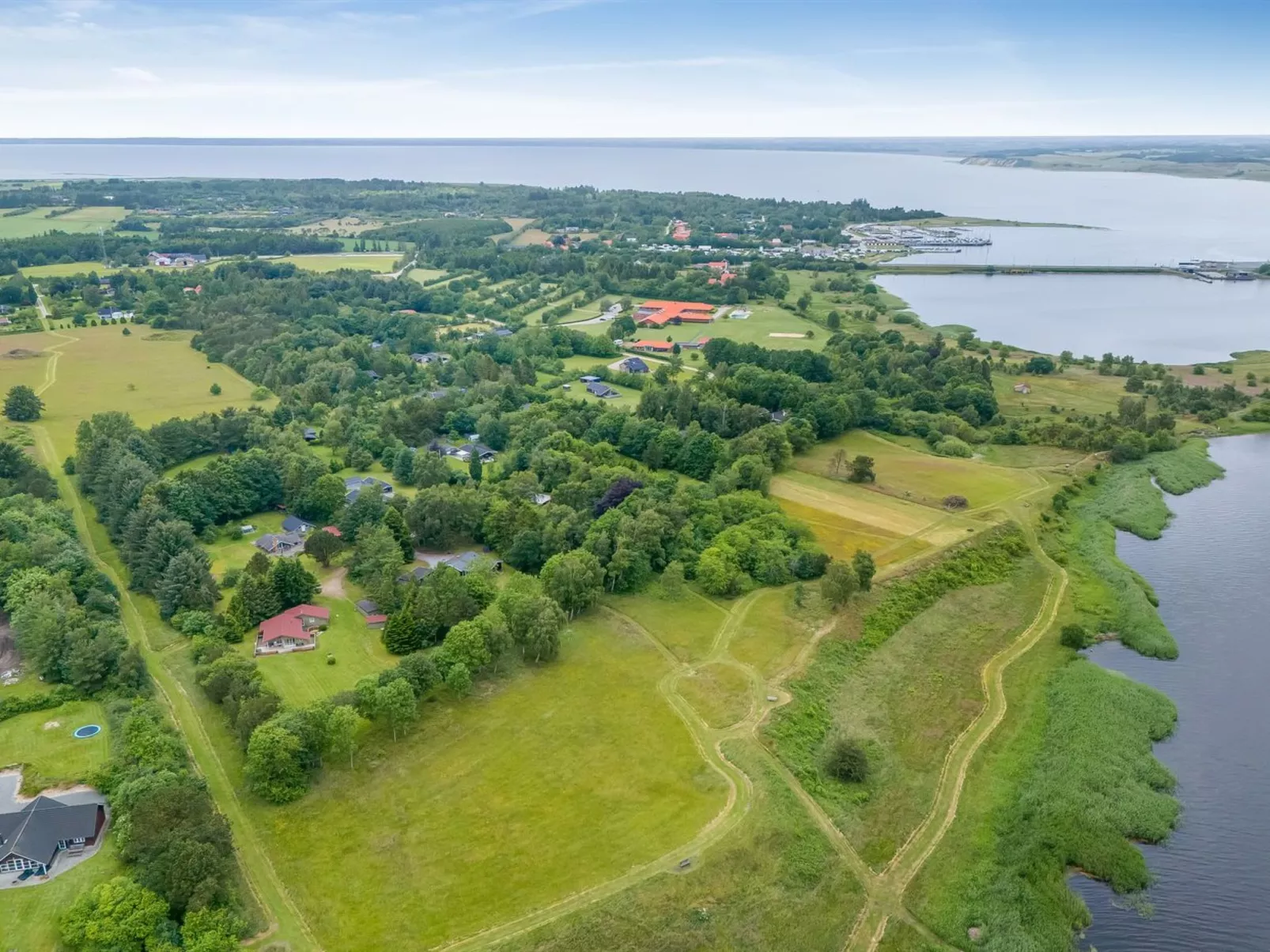 "Gudrid" - 250m to the fjord-Outside