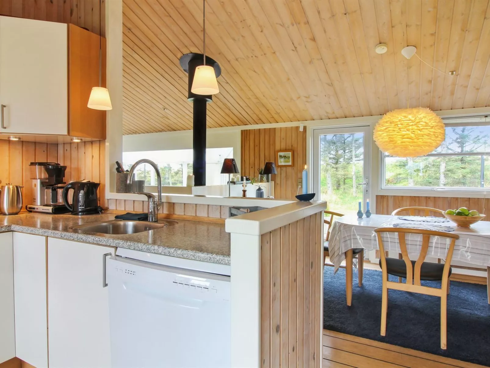 "Amelia" - 350m from the sea-Inside