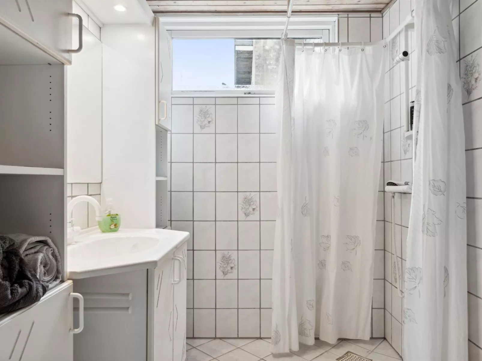 "Alessandra" - 175m from the sea-Inside