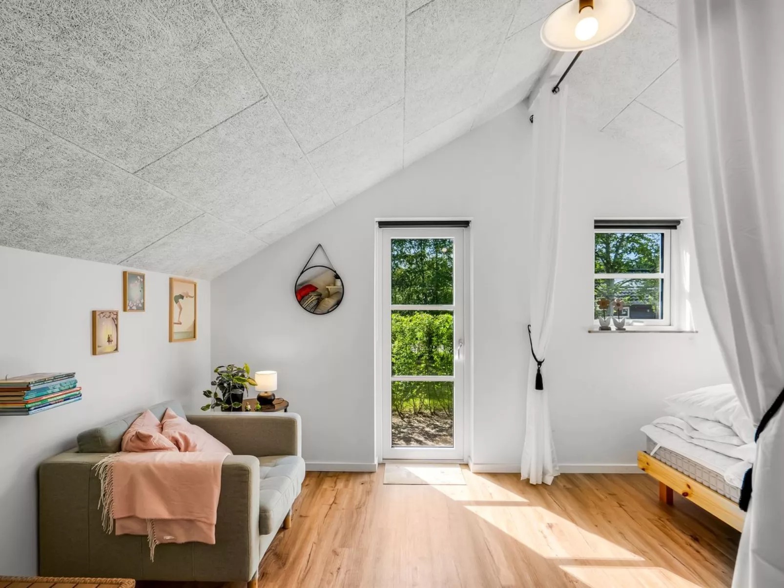 "Roska" - 1.3km from the sea-Inside