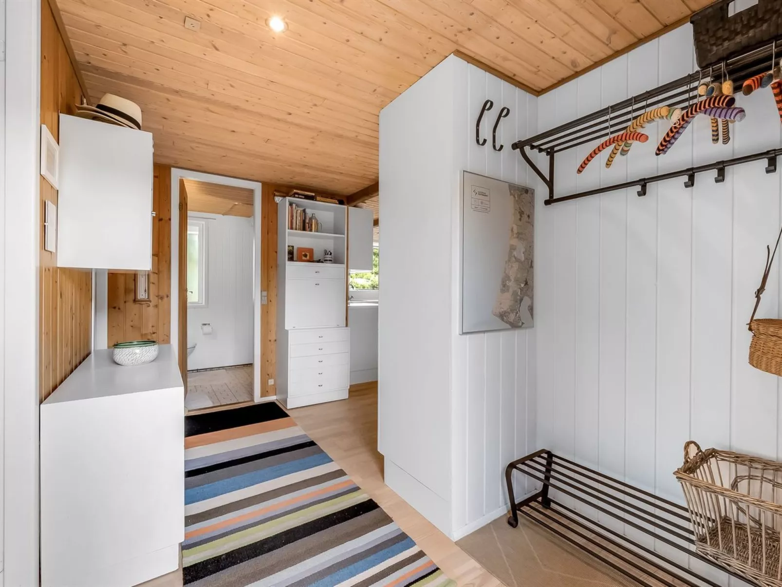 "Sisko" - 800m from the sea-Dedans